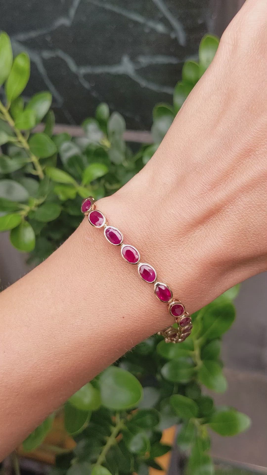 11.77&nbsp;Ct.Tw.Total Carat Weight Ruby Bezel Bracelet, 14K Yellow Gold Size Video