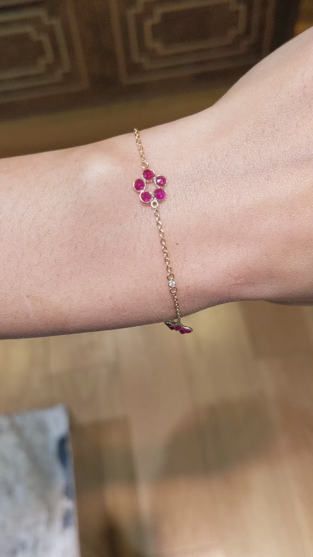 1.25&nbsp;Ct.Tw.Total Carat Weight Pinkish Red Ruby and White Sapphire Accent Stones Bracelet, 18K Yellow Gold Size Video