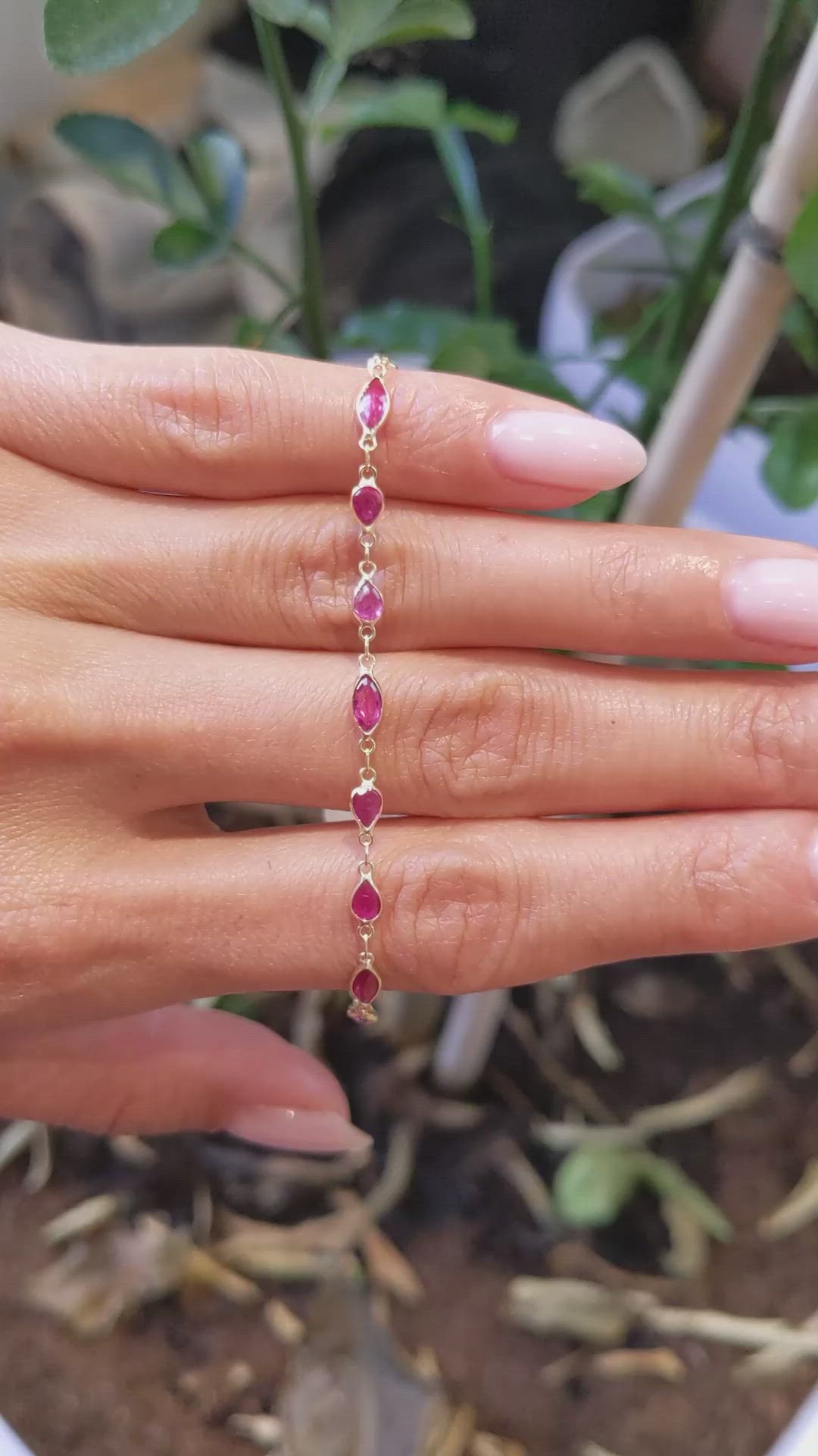 1.45&nbsp;Ct.Tw.Total Carat Weight Pinkish Red Ruby Accent Stones Bracelet, 18K Yellow Gold Size Video