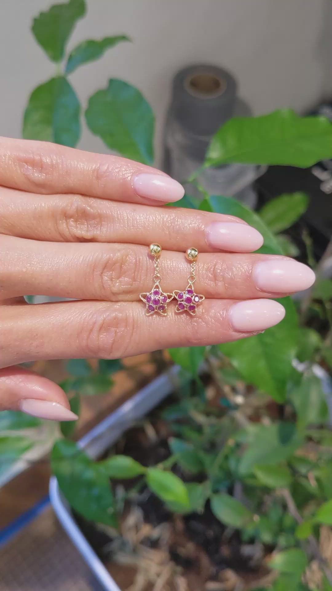 1.44&nbsp;Ct.Tw.Total Carat Weight Pinkish Red Ruby Drops Earrings, 18K Yellow Gold Size Video