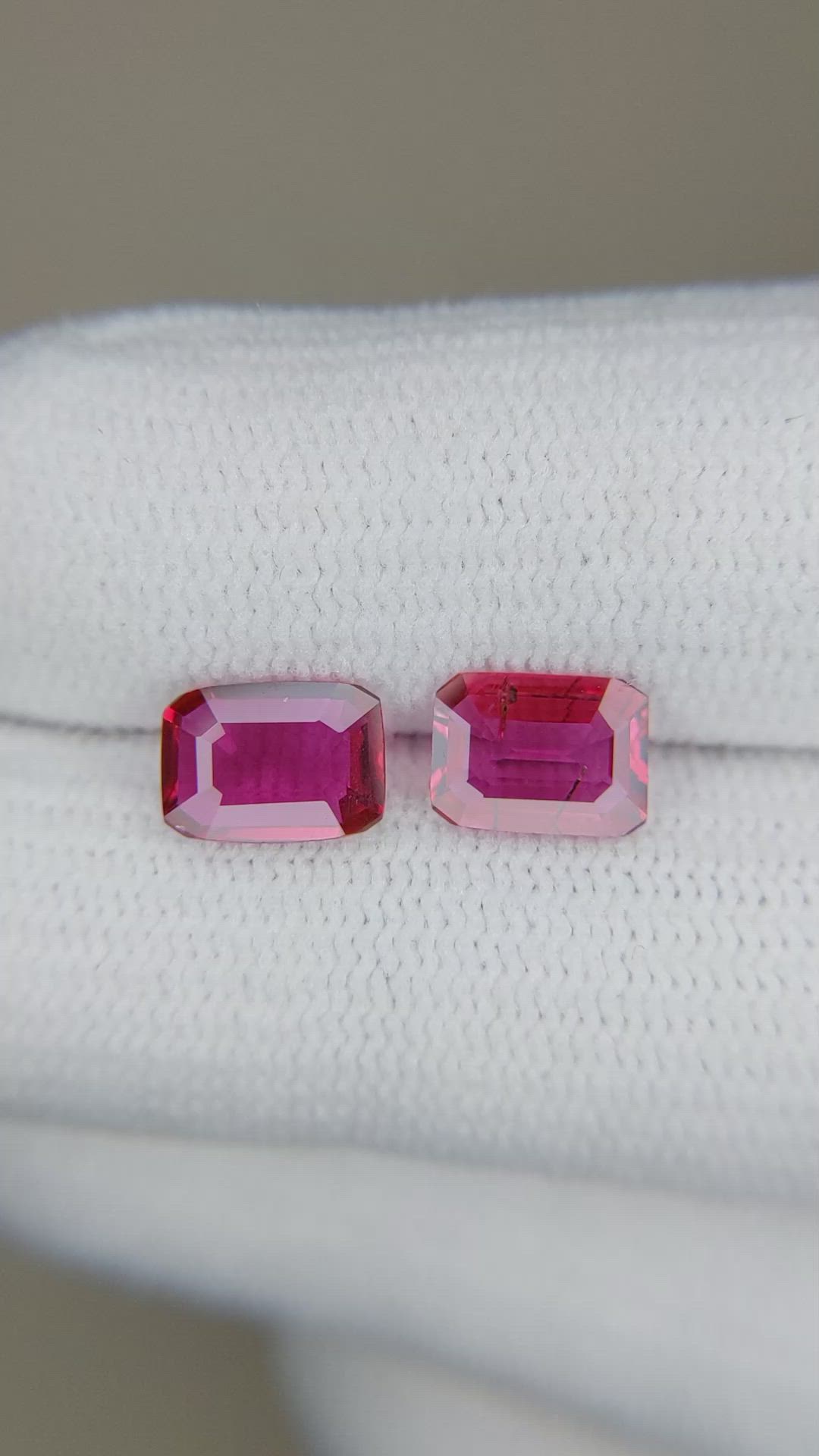 1.83&nbsp;Ct.Tw.Total Carat Weight Ruby Pair from Mozambique Size Video
