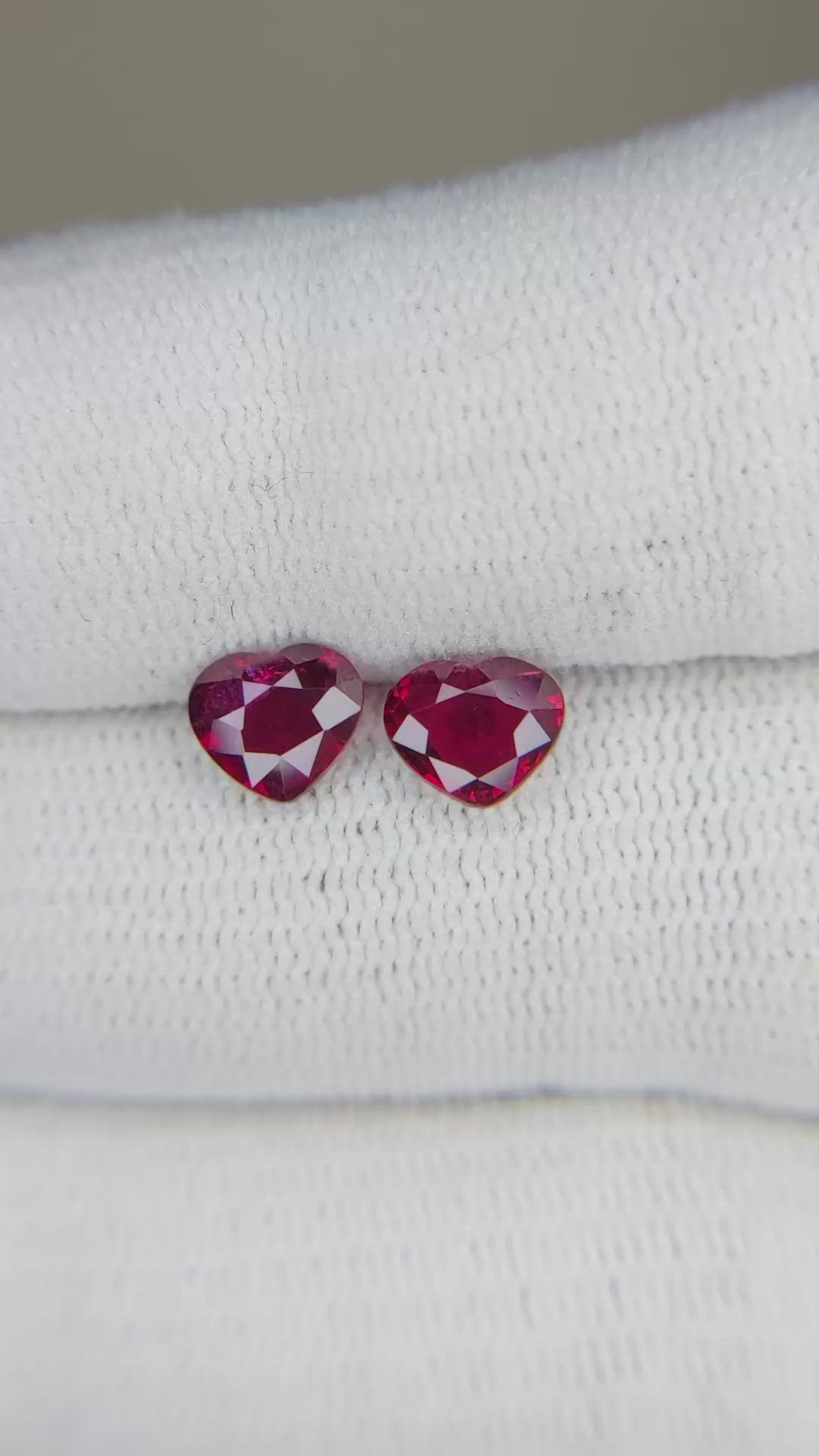 1.94&nbsp;Ct.Tw.Total Carat Weight Ruby Pair from Mozambique Size Video