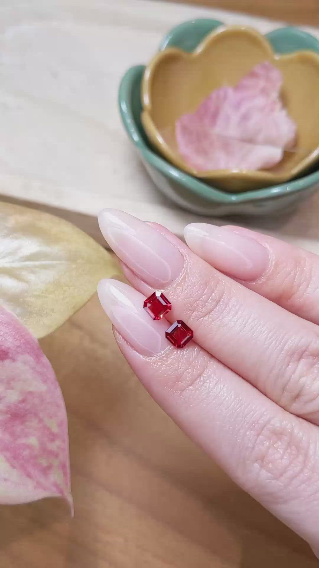 1.07&nbsp;Ct.Tw.Total Carat Weight Ruby Pair from Mozambique Size Video