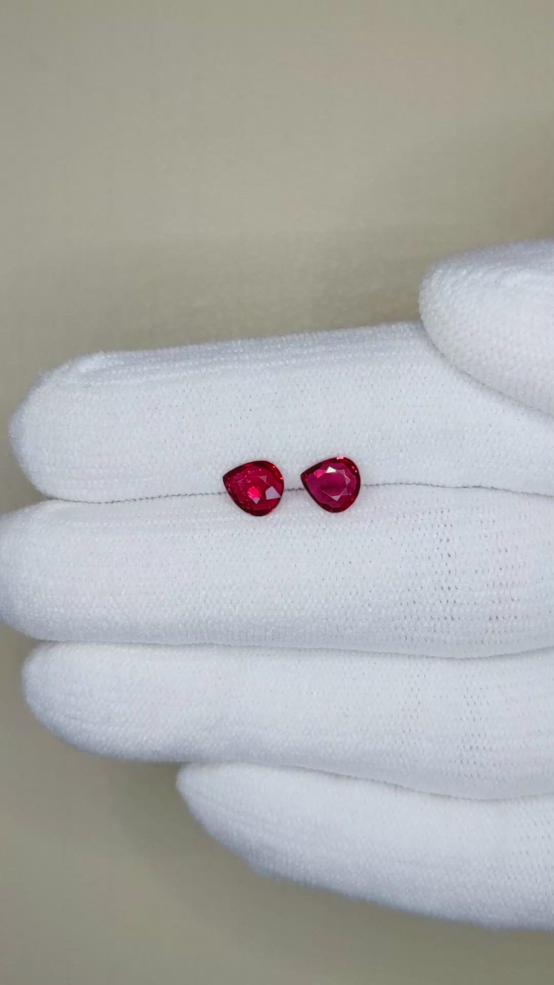 1.12&nbsp;Ct.Tw.Total Carat Weight Ruby Pair from Mozambique Size Video