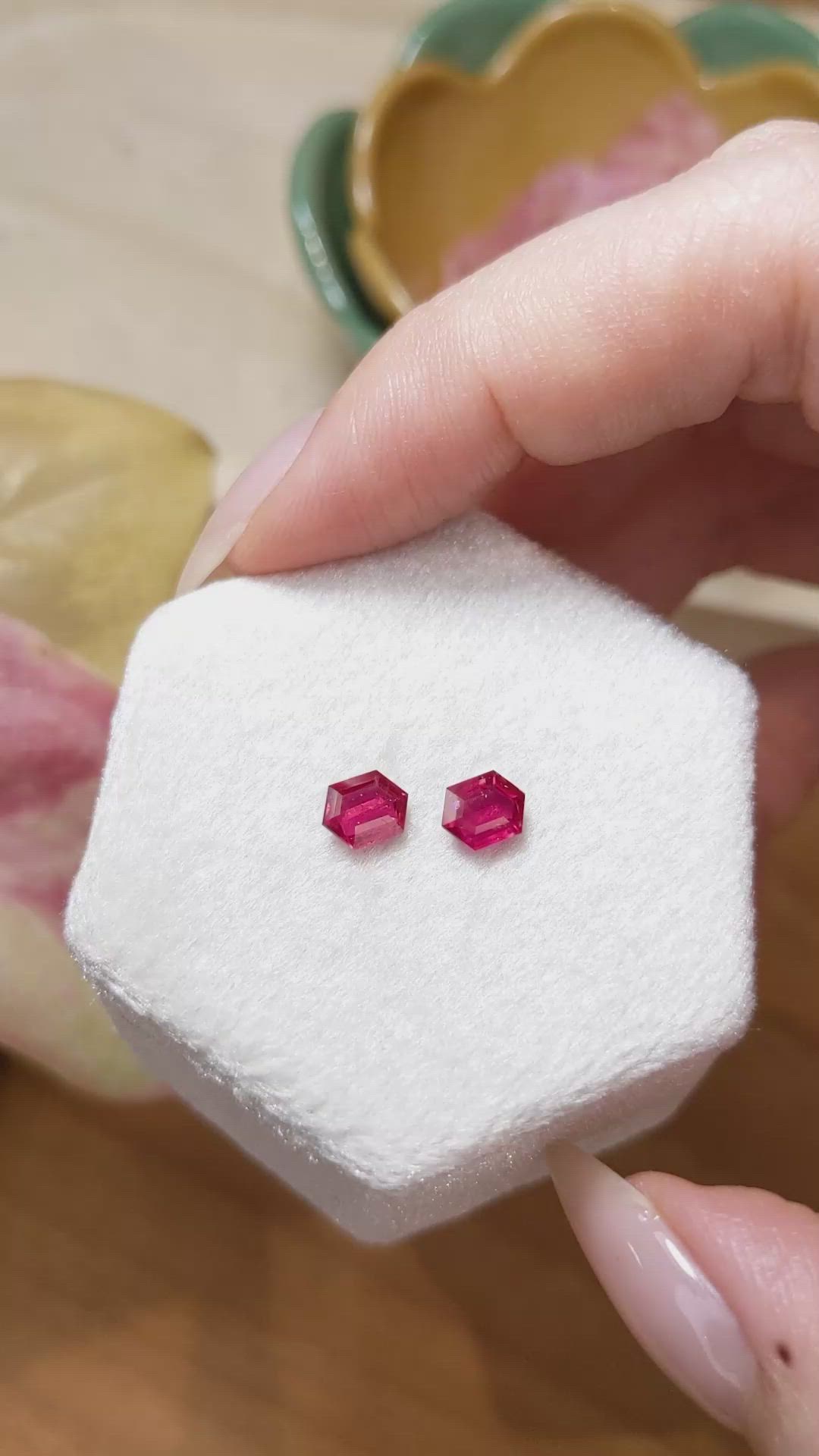 1.16&nbsp;Ct.Tw.Total Carat Weight Ruby Pair from Mozambique Size Video