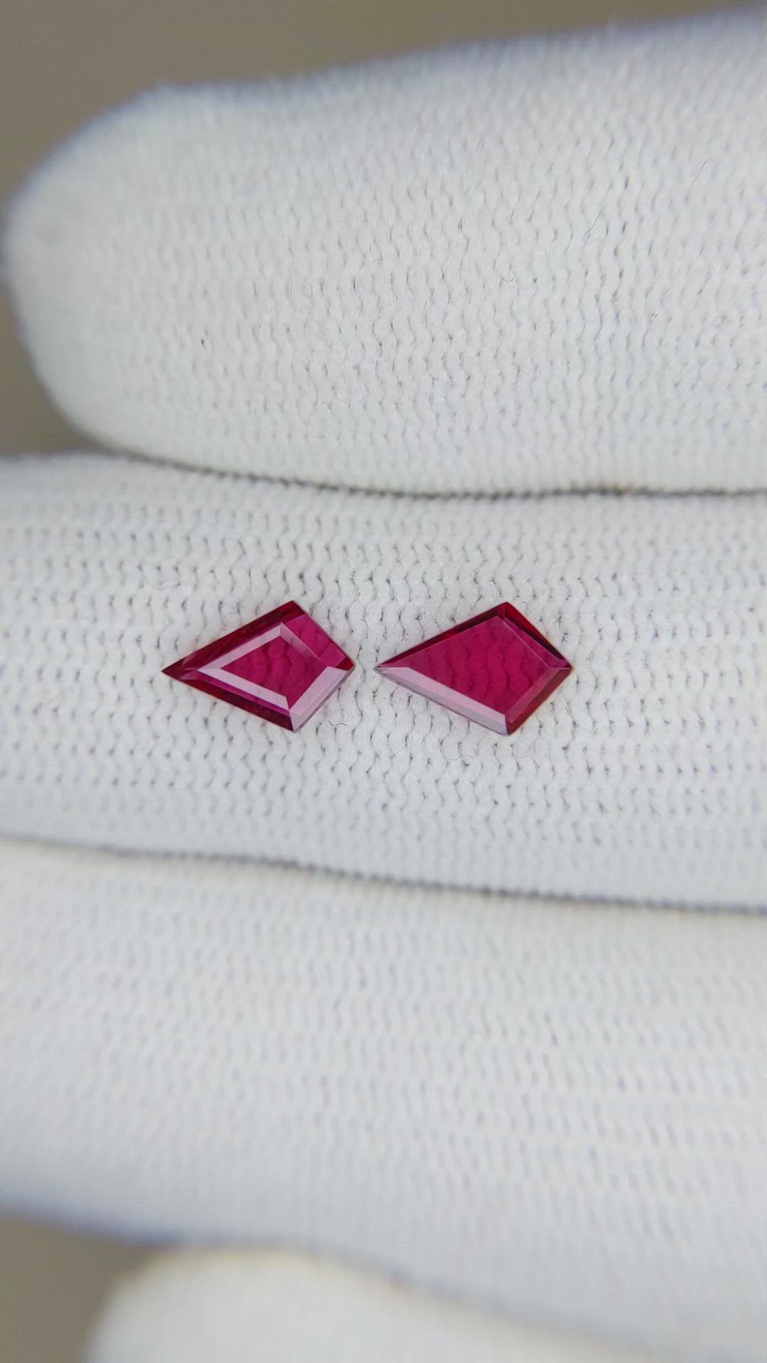 1.11&nbsp;Ct.Tw.Total Carat Weight Ruby Pair from Mozambique Size Video