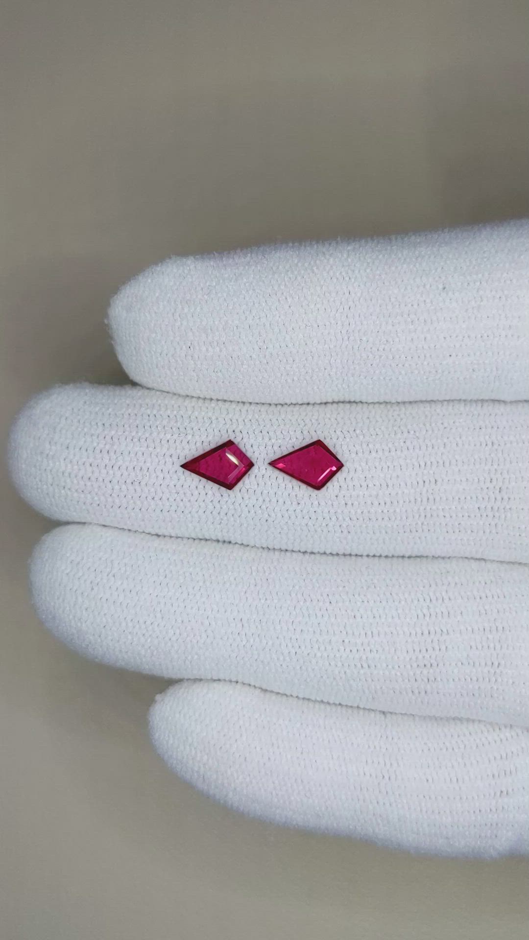 1.11&nbsp;Ct.Tw.Total Carat Weight Ruby Pair from Mozambique Size Video