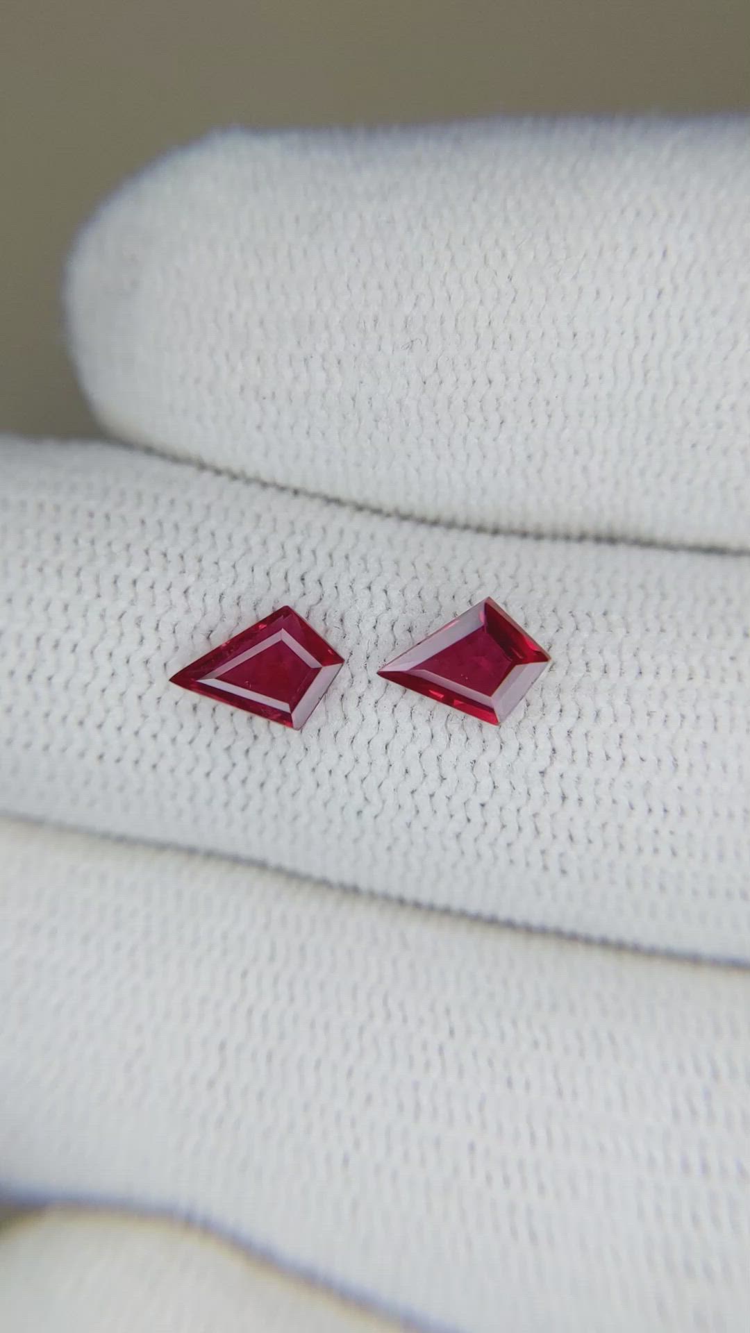 0.92&nbsp;Ct.Tw.Total Carat Weight Ruby Pair from Mozambique Size Video