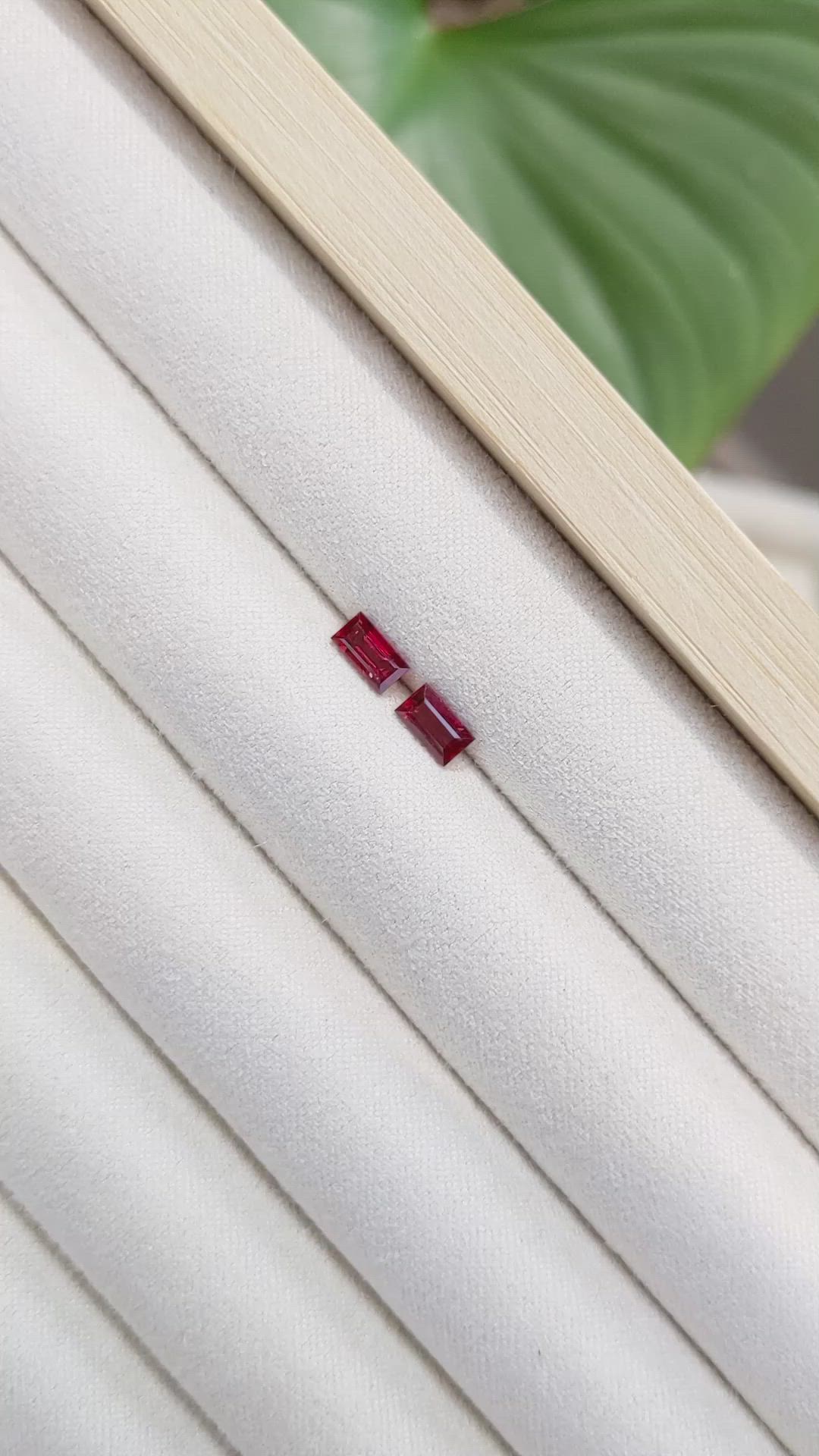 1.02&nbsp;Ct.Tw.Total Carat Weight Ruby Pair from Mozambique Size Video