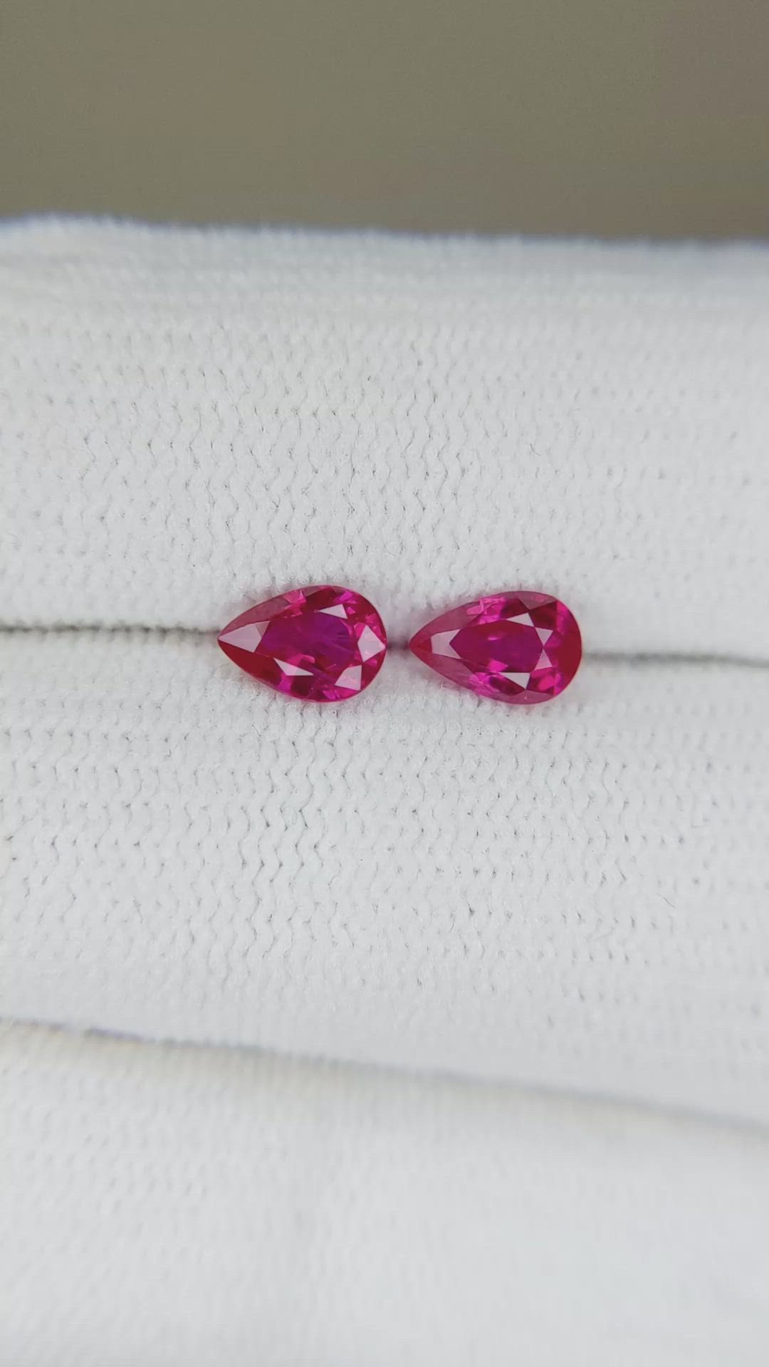 0.96 Ct.Tw.Total Carat Weight Ruby Pair from Burma (Myanmar) Size Video