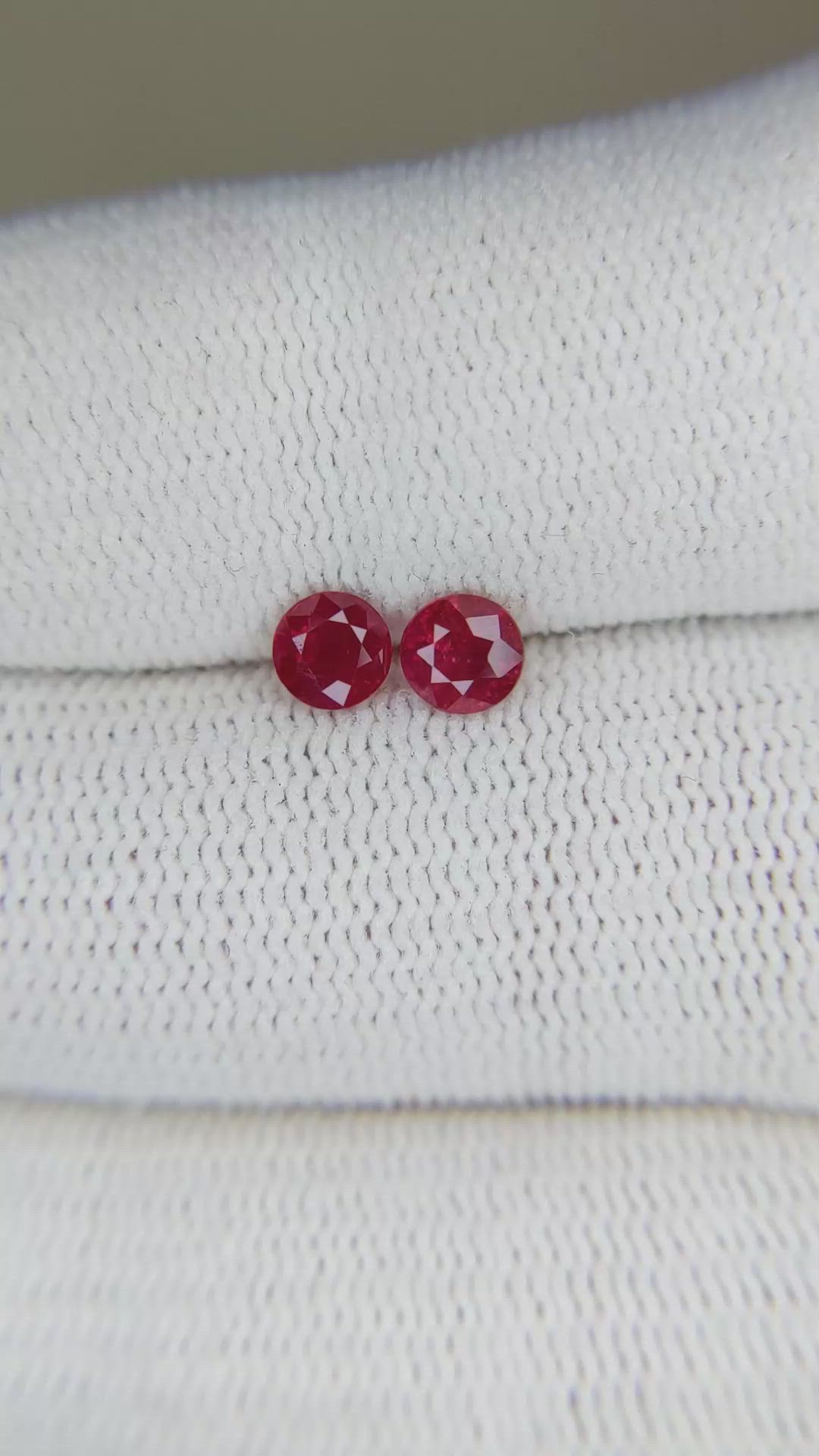 0.84 Ct.Tw.Total Carat Weight Ruby Pair from Thailand Size Video
