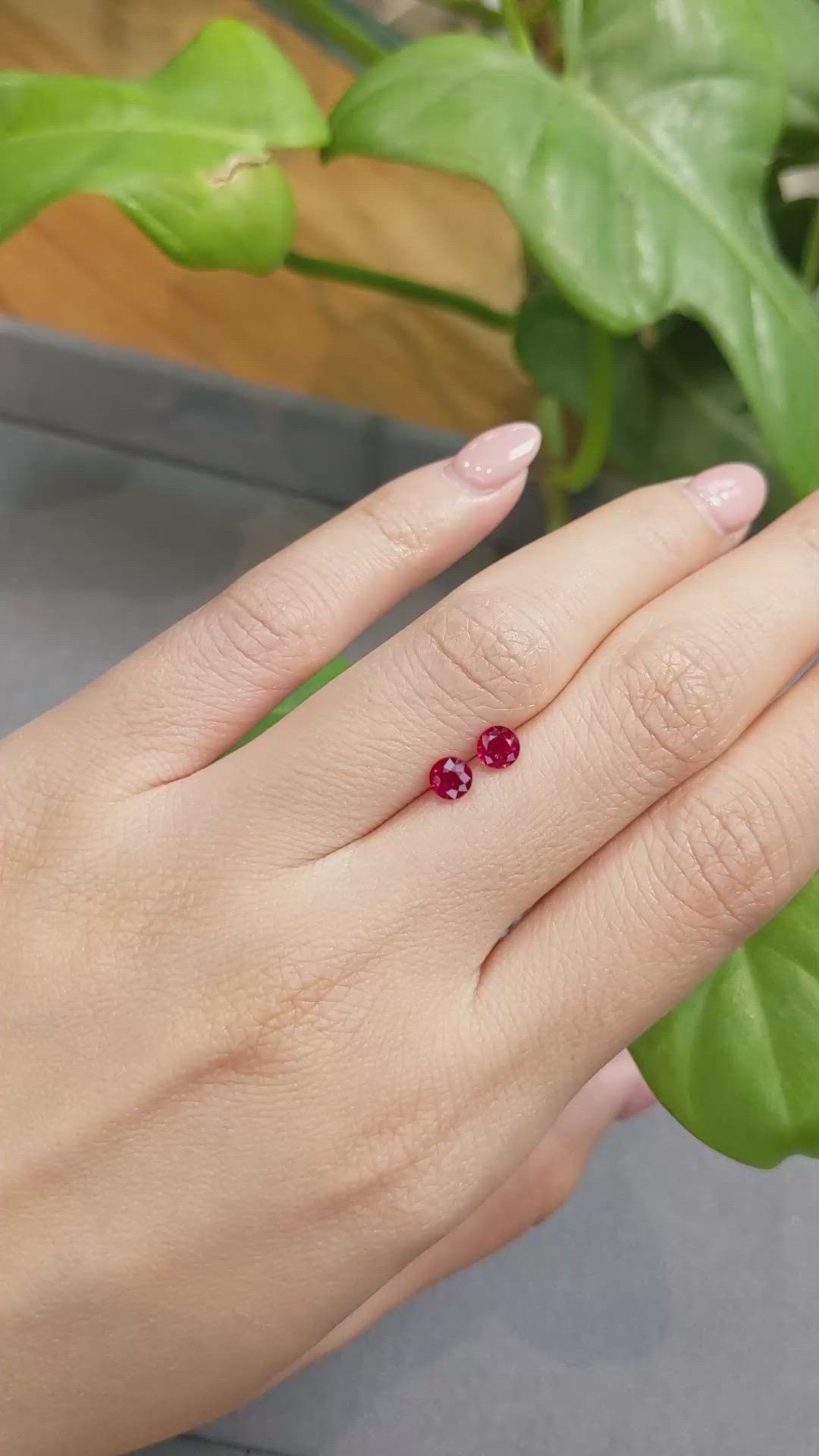 0.90 Ct.Tw.Total Carat Weight Ruby Pair from Thailand Size Video