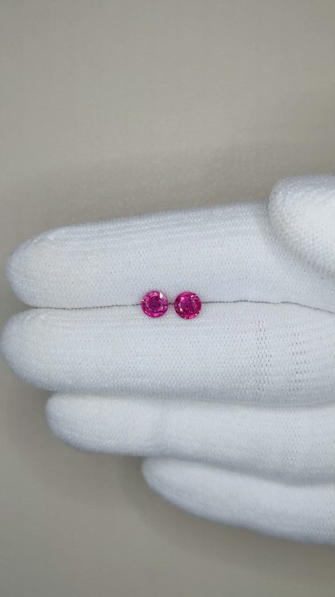 0.86 Ct.Tw.Total Carat Weight Ruby Pair from Thailand Size Video