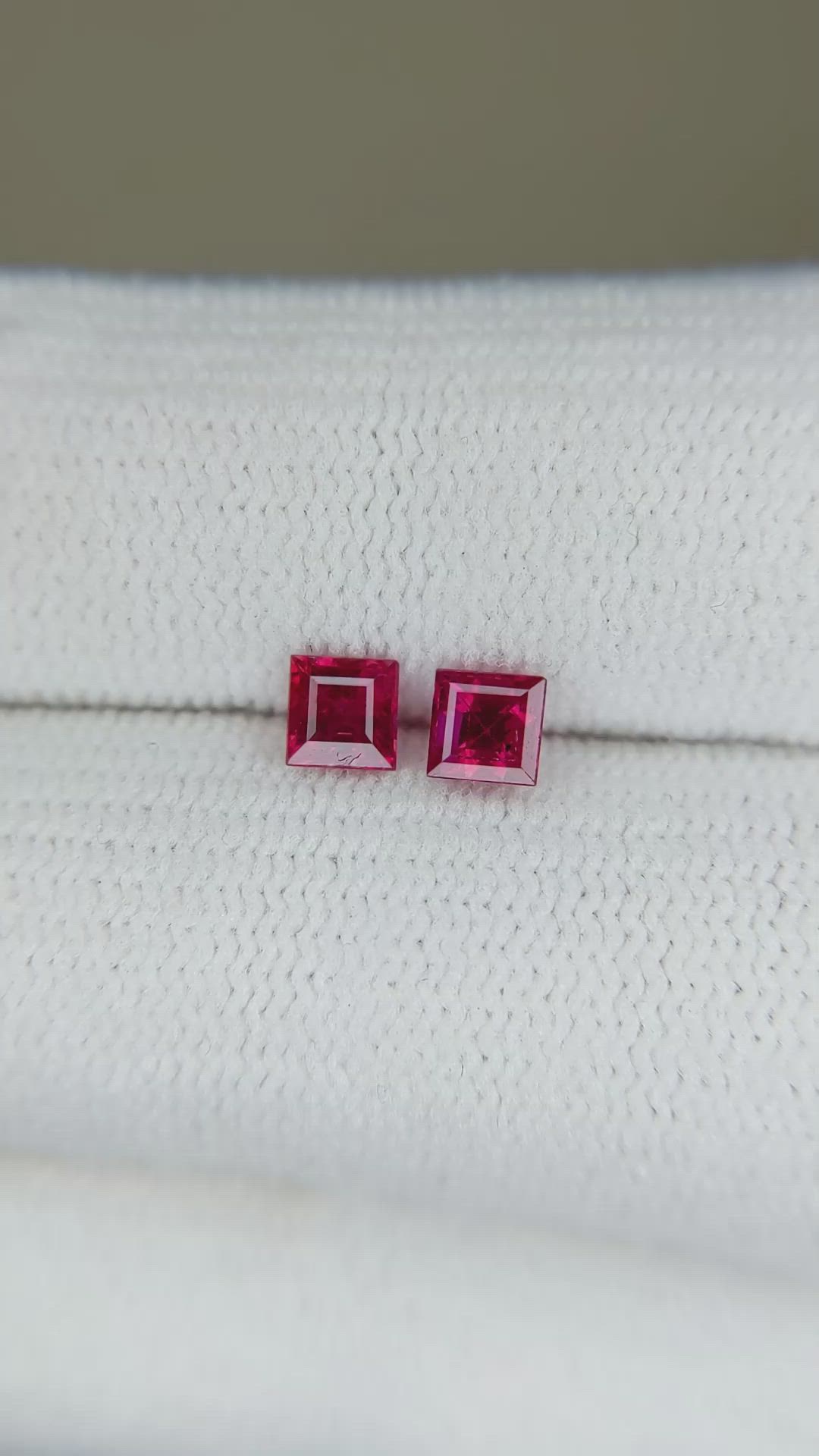 0.60&nbsp;Ct.Tw.Total Carat Weight Ruby Pair from Mozambique Size Video