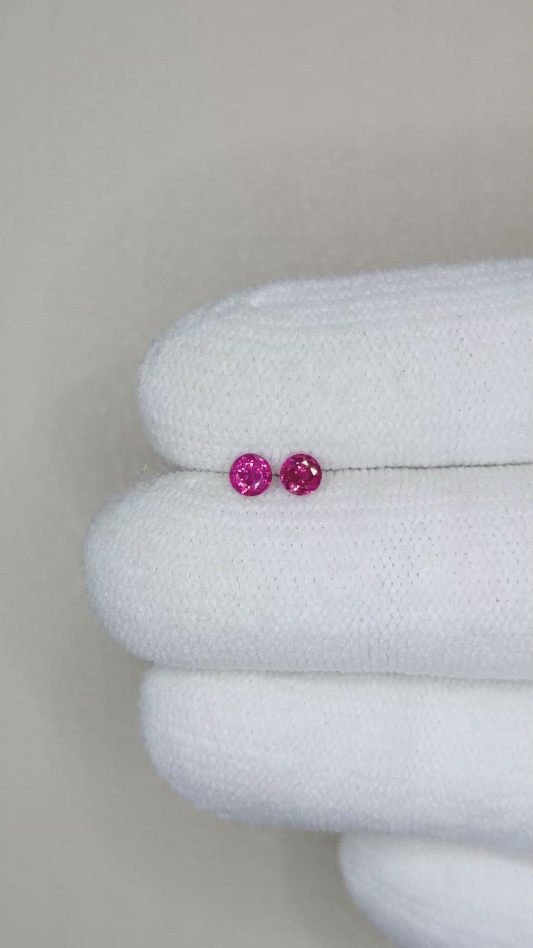 0.34&nbsp;Ct.Tw.Total Carat Weight Ruby Pair from Mozambique Size Video