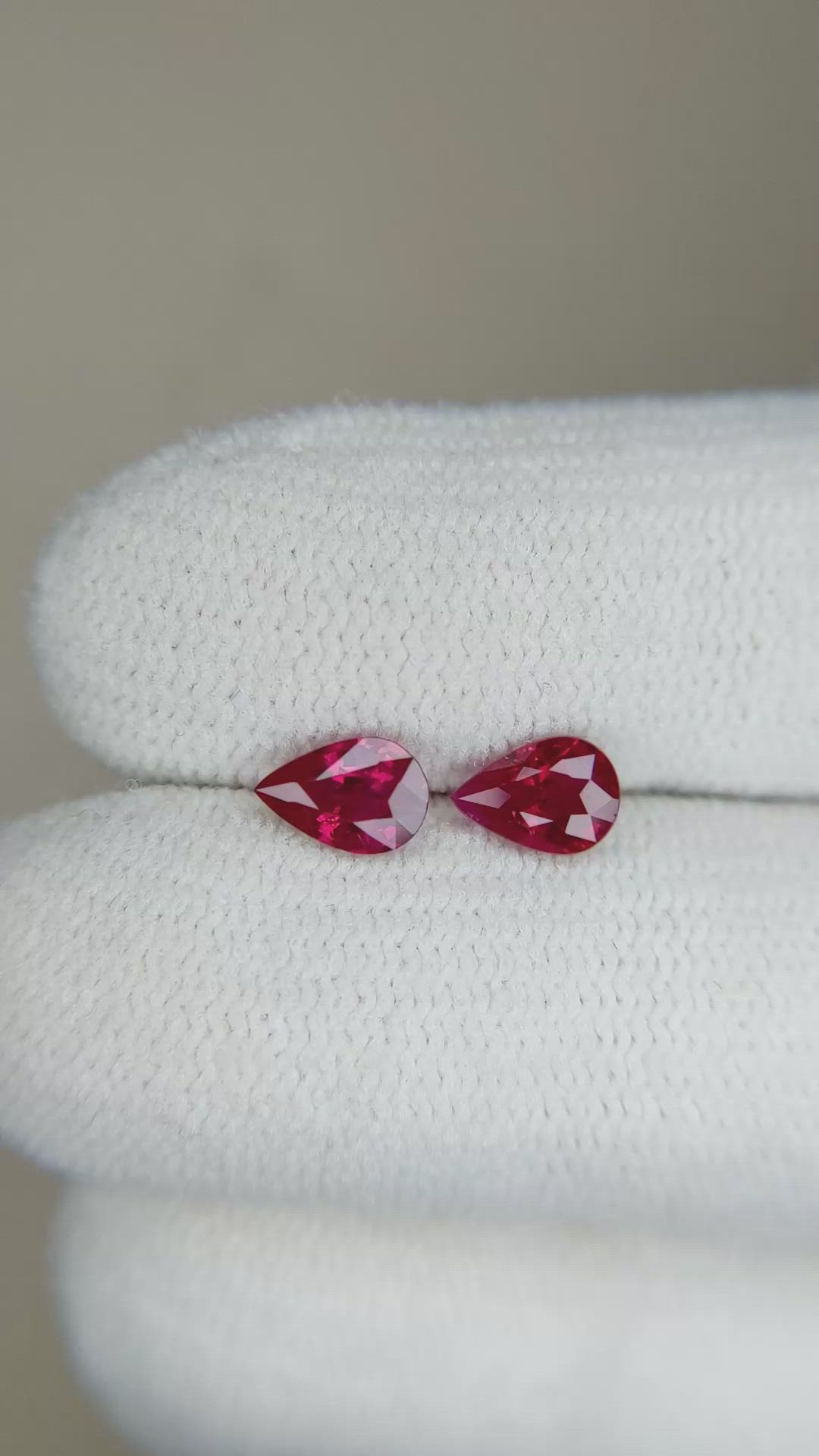 0.89&nbsp;Ct.Tw.Total Carat Weight Ruby Pair from Mozambique Size Video