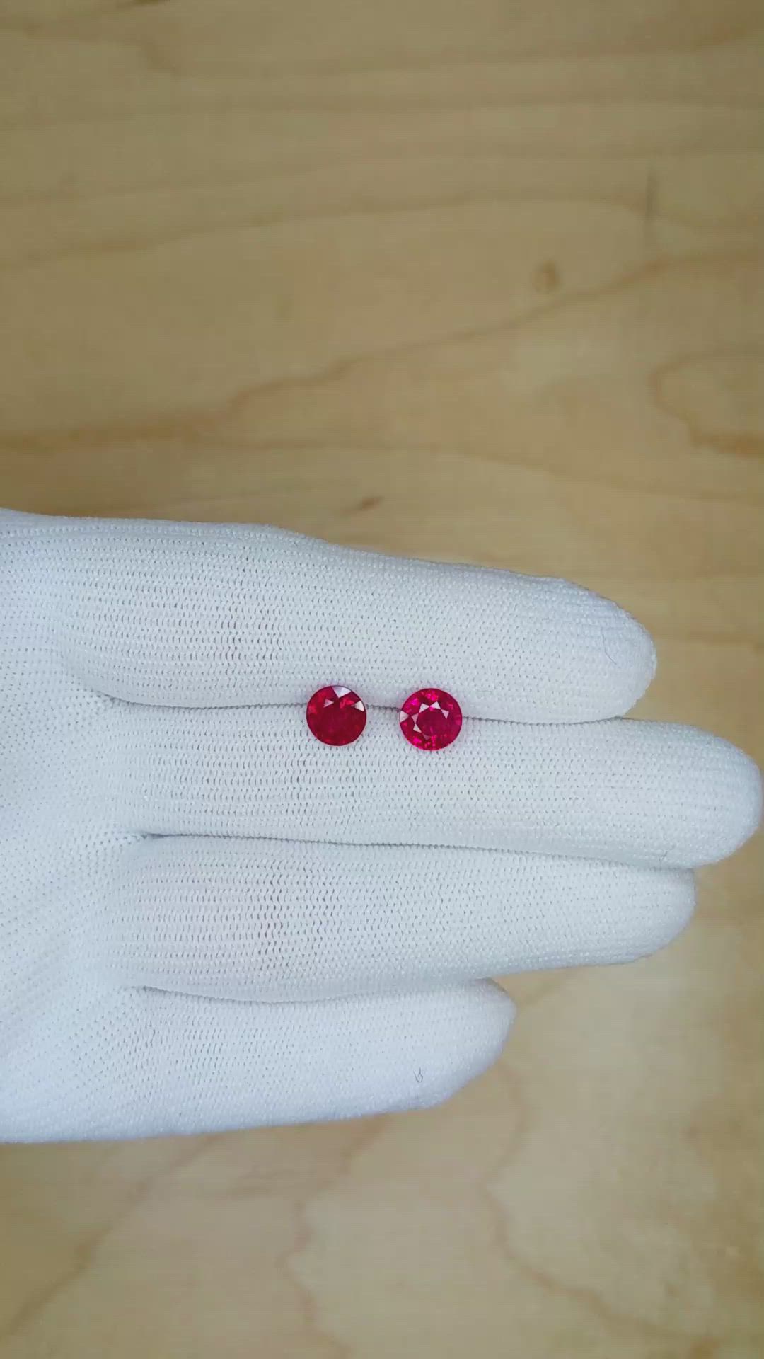 2.65&nbsp;Ct.Tw.Total Carat Weight Ruby Pair from Mozambique Size Video