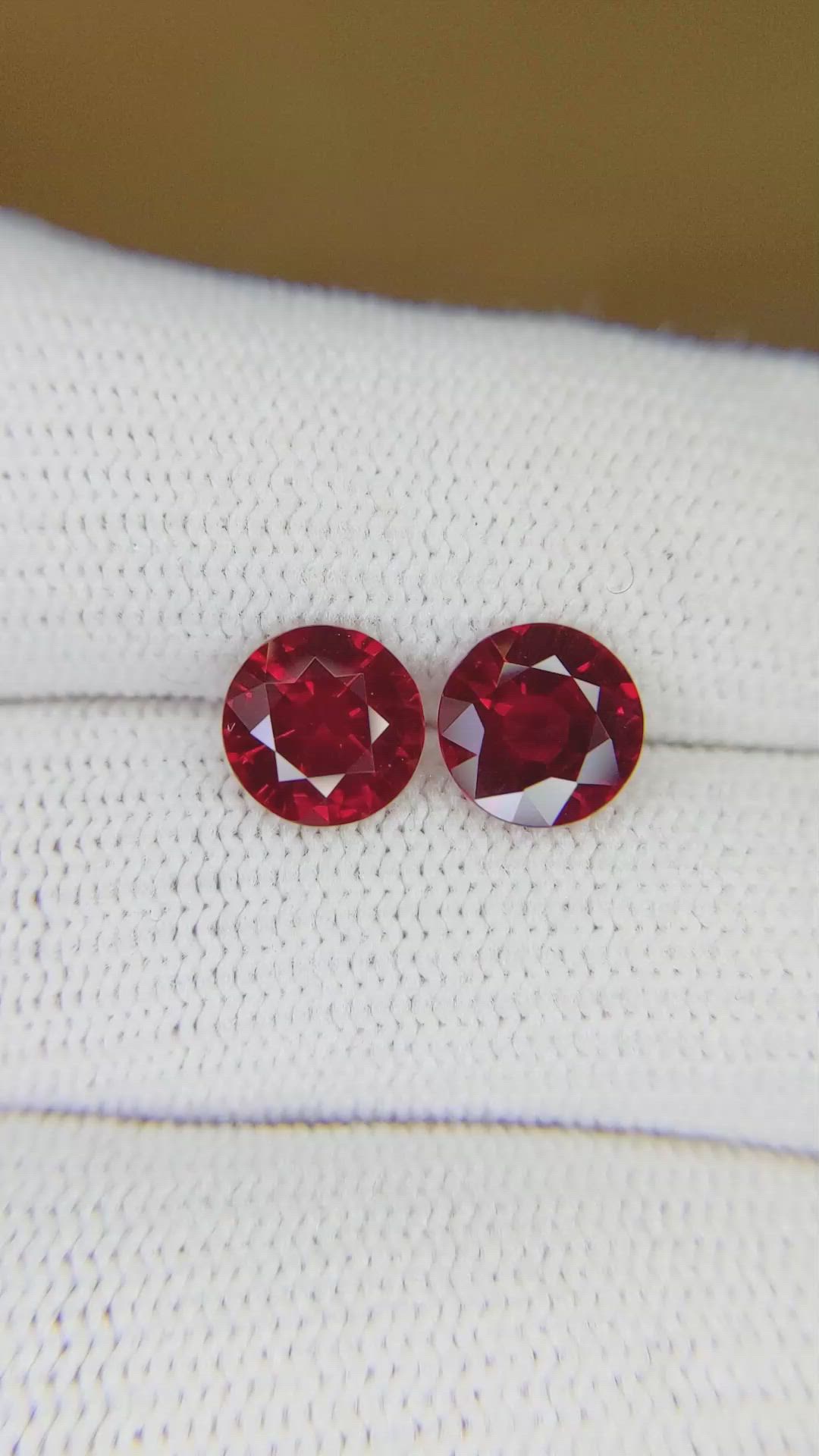 2.78&nbsp;Ct.Tw.Total Carat Weight Ruby Pair from Mozambique Size Video