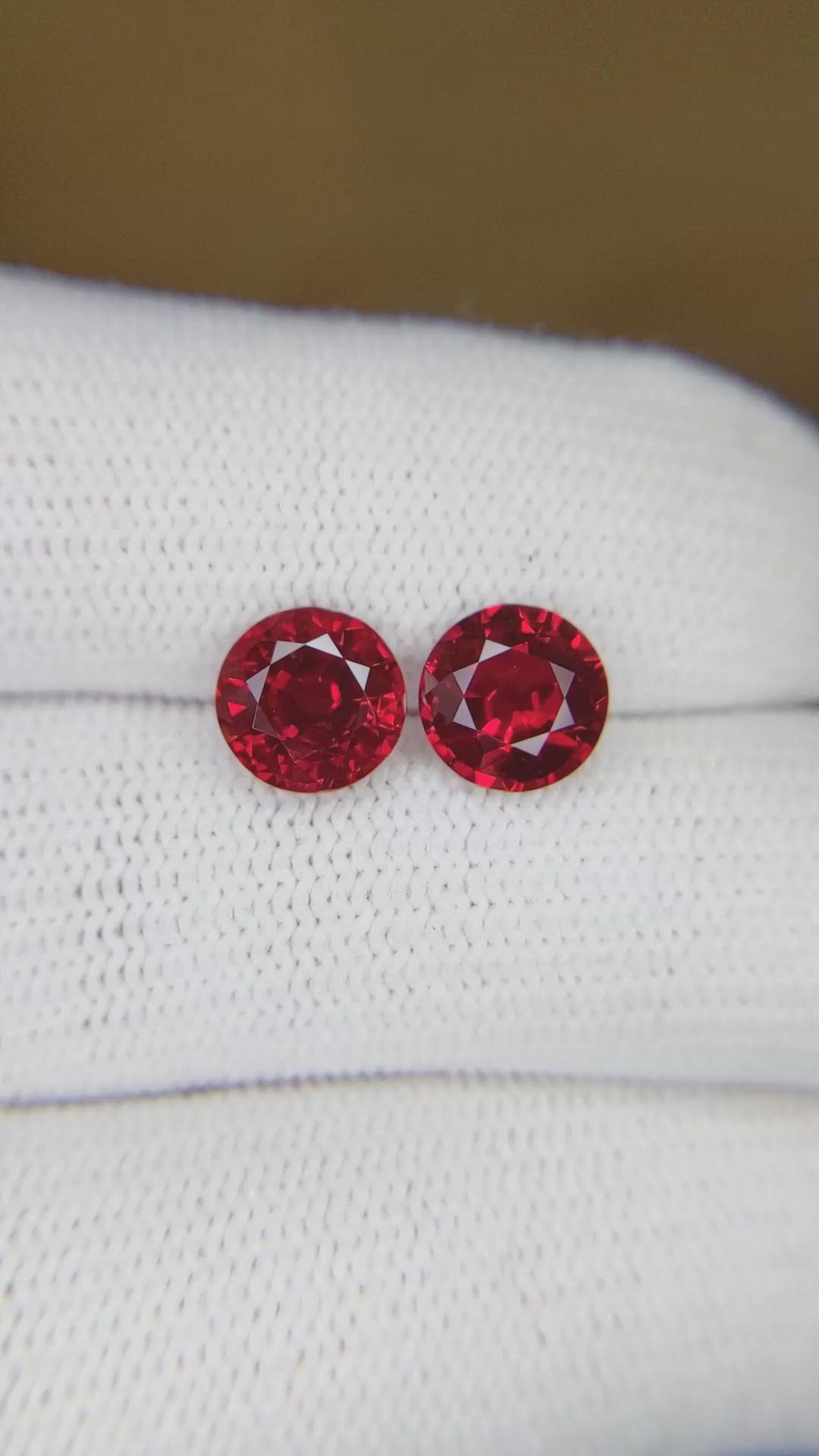 3.30&nbsp;Ct.Tw.Total Carat Weight Ruby Pair from Mozambique Size Video