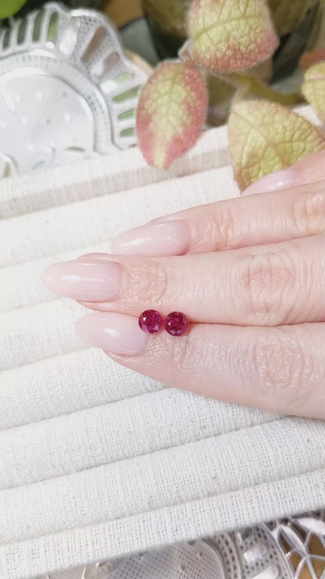 2.11&nbsp;Ct.Tw.Total Carat Weight Ruby Pair from Mozambique Size Video