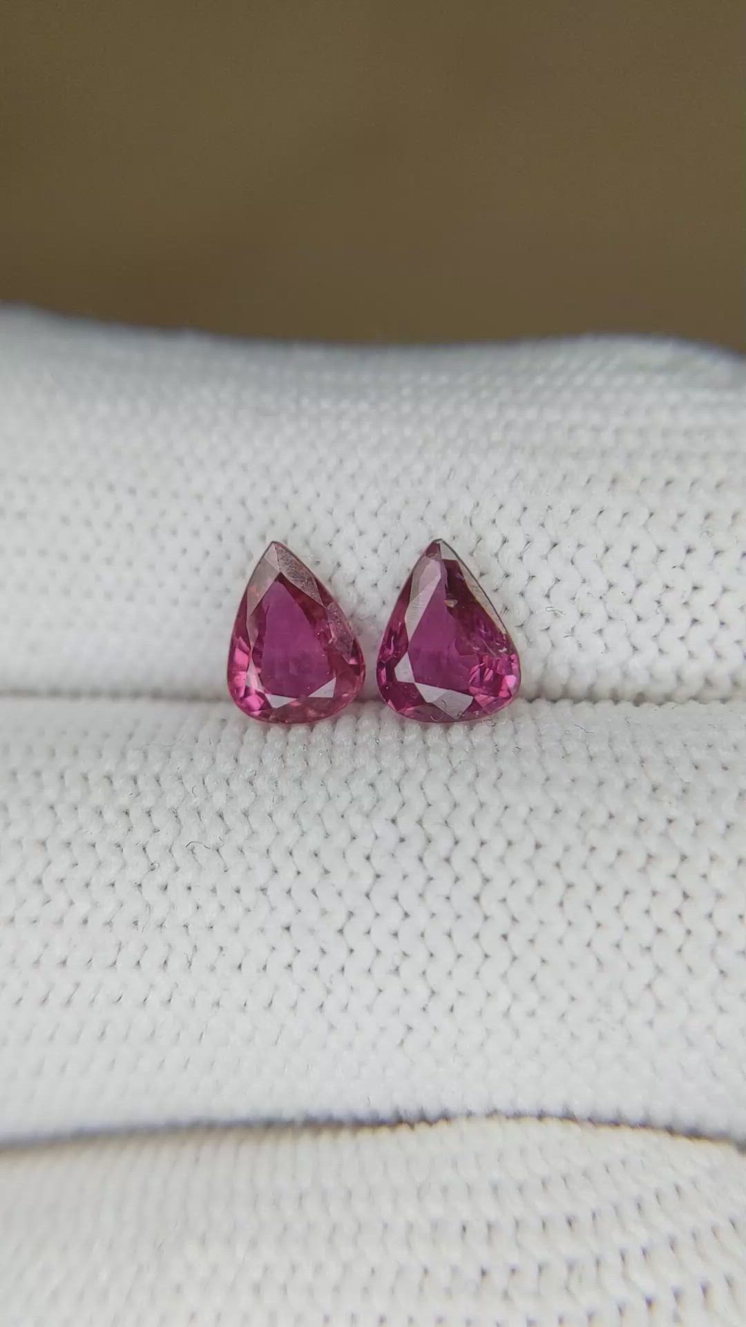 1.55&nbsp;Ct.Tw.Total Carat Weight Purplish Red Ruby Pair from Thailand Size Video