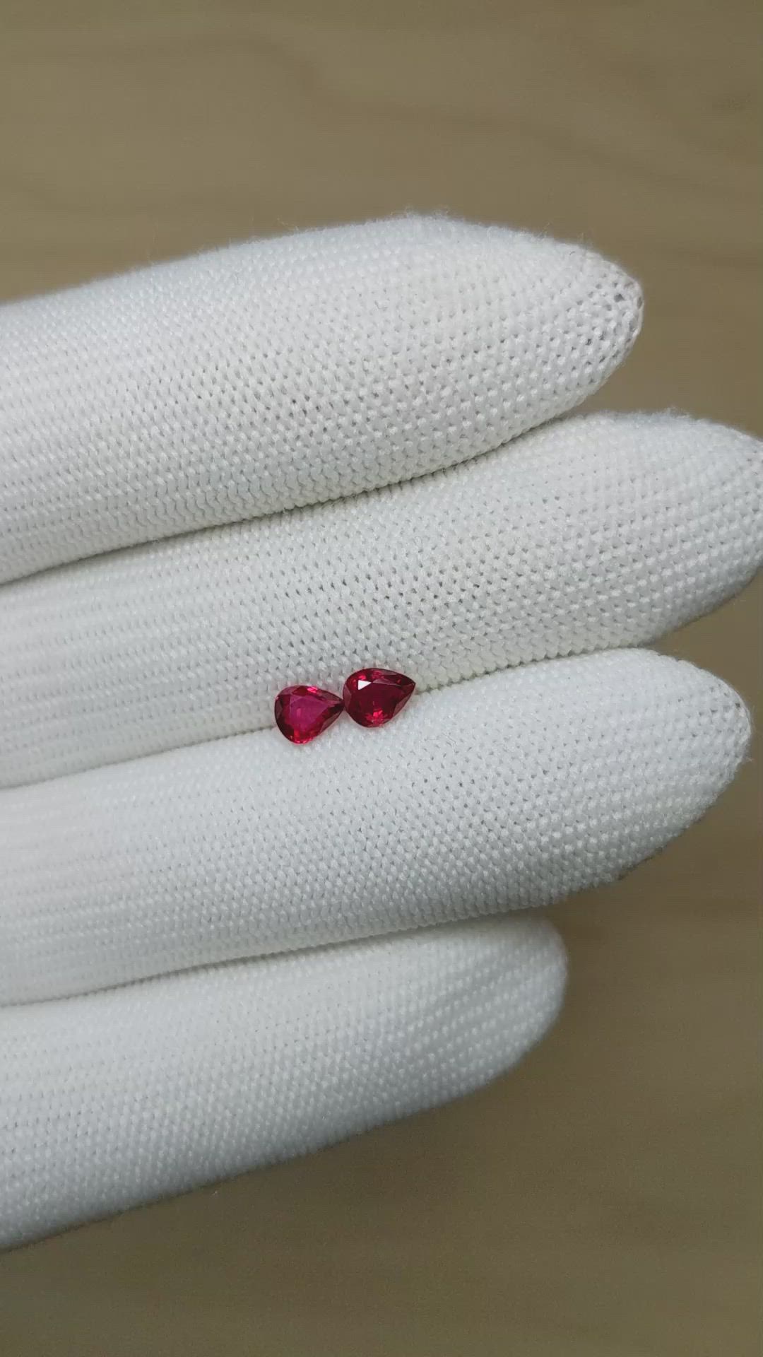 0.96&nbsp;Ct.Tw.Total Carat Weight Ruby Pair from Thailand Size Video