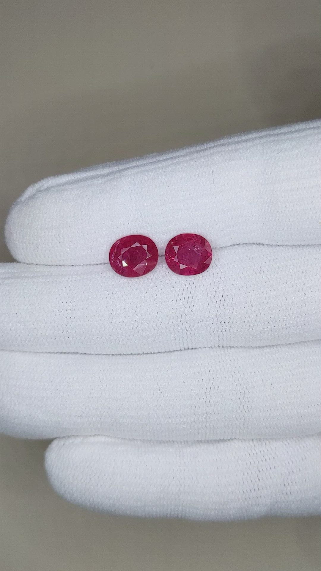 4.06&nbsp;Ct.Tw.Total Carat Weight Pinkish Red Ruby Pair from Mozambique Size Video