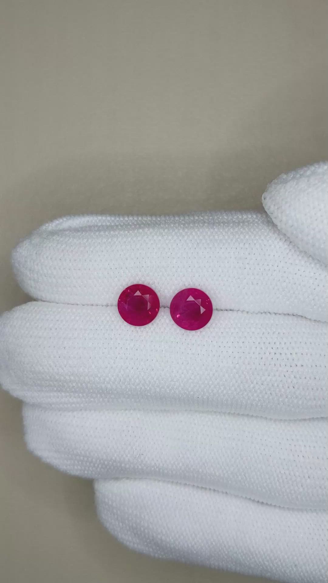 2.95&nbsp;Ct.Tw.Total Carat Weight Pinkish Red Ruby Pair from Mozambique Size Video