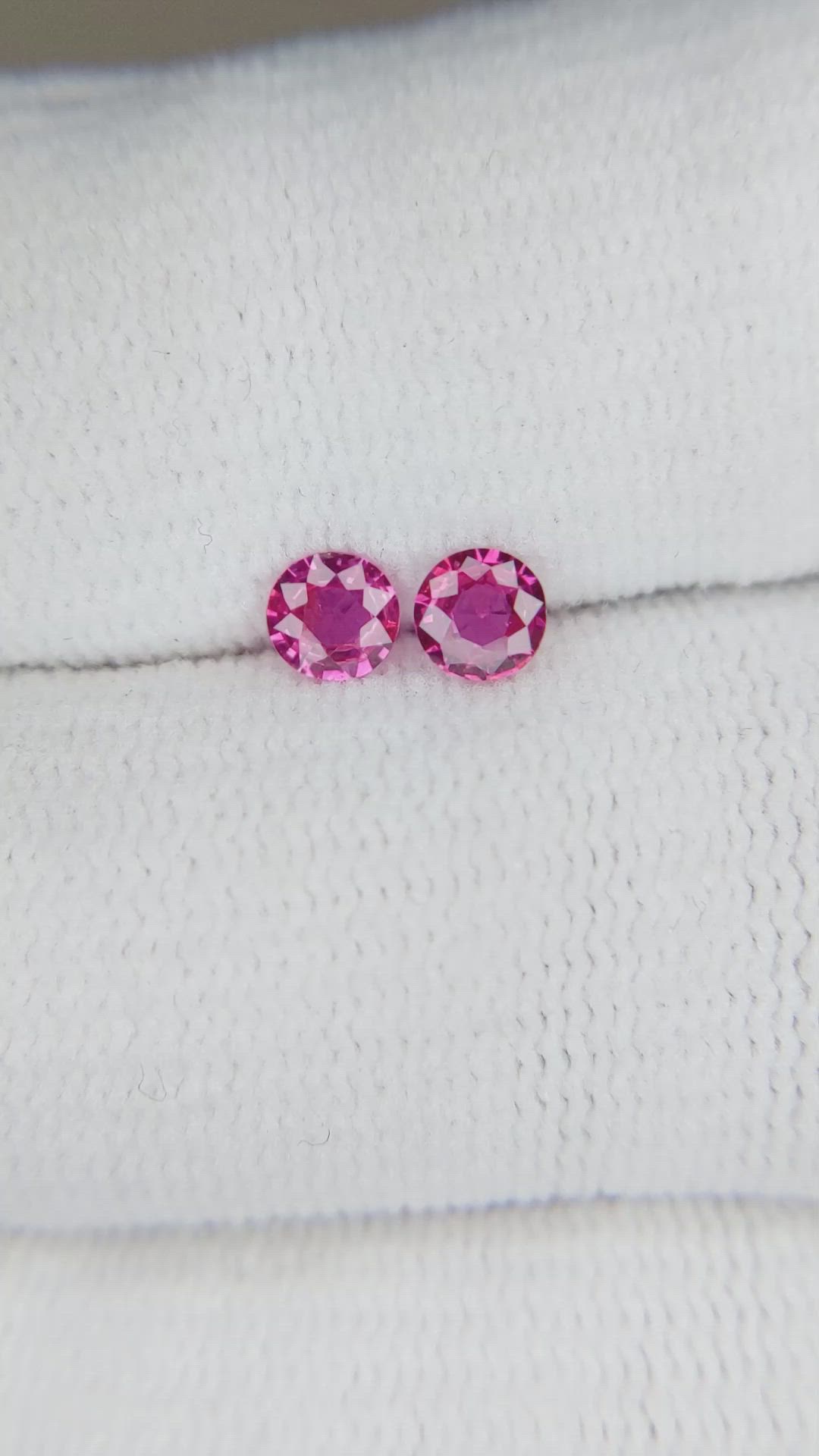 0.49&nbsp;Ct.Tw.Total Carat Weight Pinkish Red Ruby Pair from Mozambique Size Video
