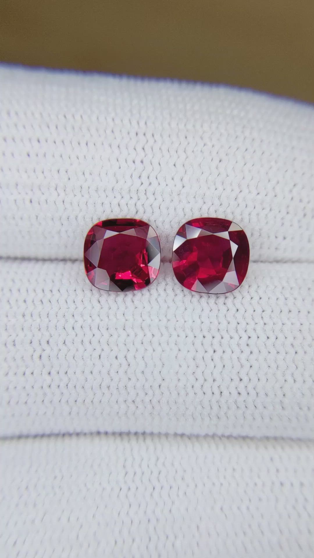 2.52&nbsp;Ct.Tw.Total Carat Weight Ruby Pair from Mozambique Size Video