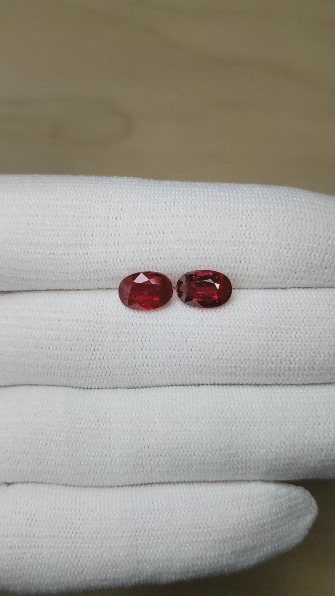 4.42&nbsp;Ct.Tw.Total Carat Weight Ruby Pair from Mozambique Size Video