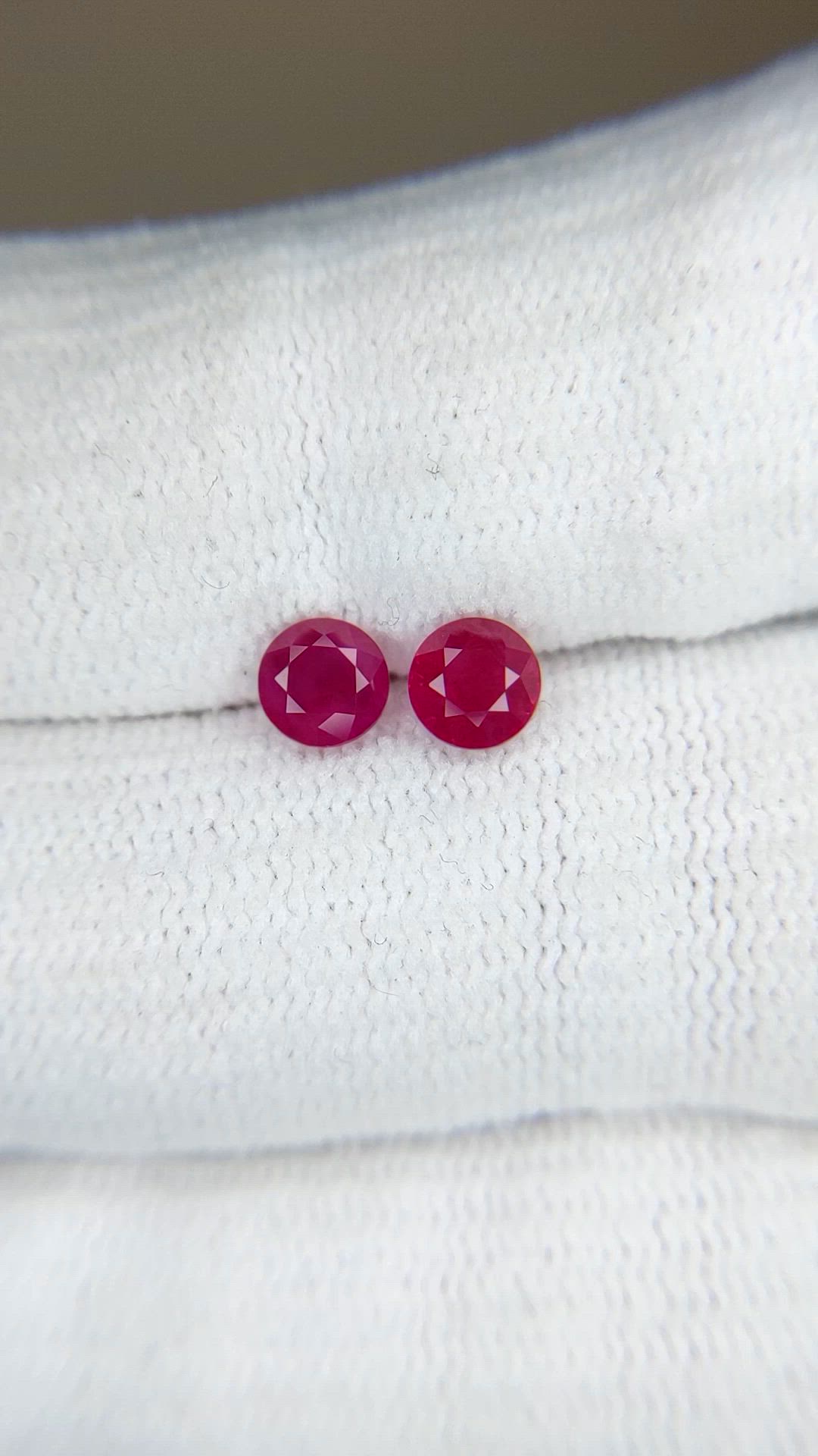 1.27 Ct.Tw.Total Carat Weight Ruby Pair from Mozambique Size Video