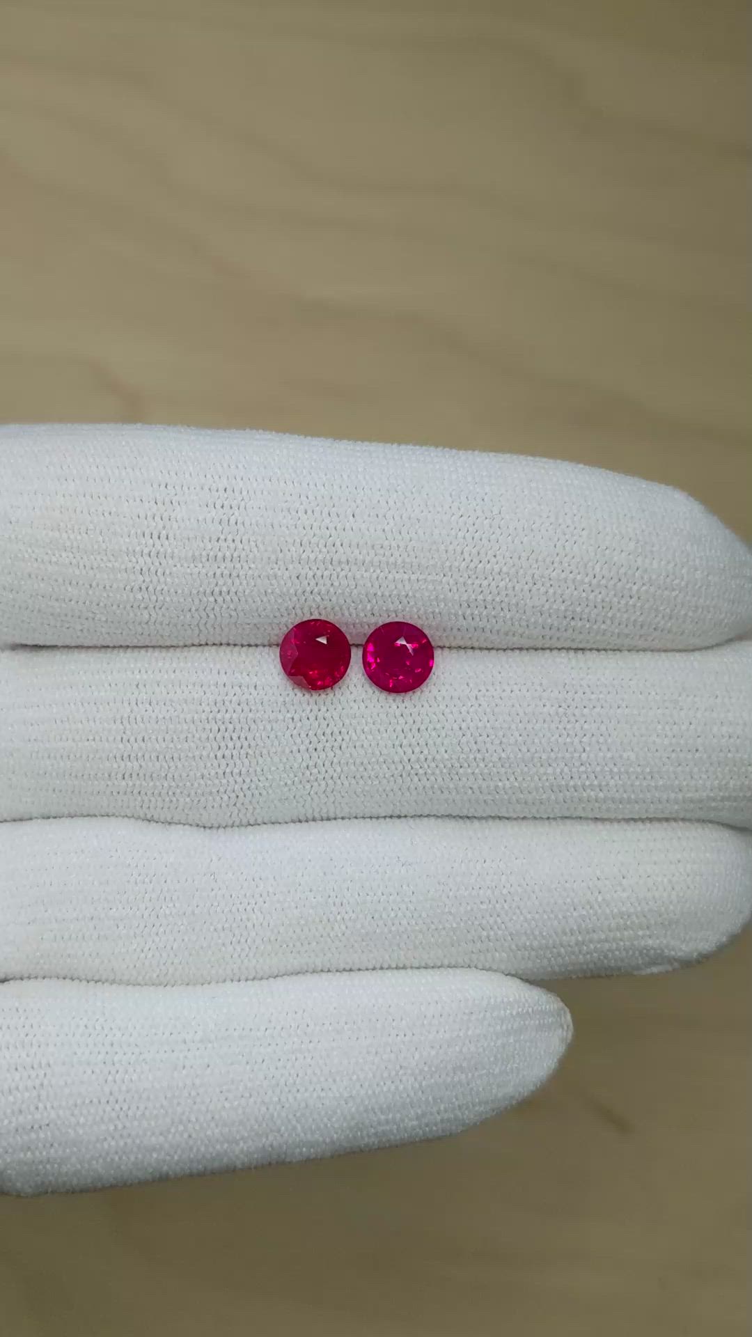 2.43&nbsp;Ct.Tw.Total Carat Weight Pinkish Red Ruby Pair from Burma (Myanmar) Size Video