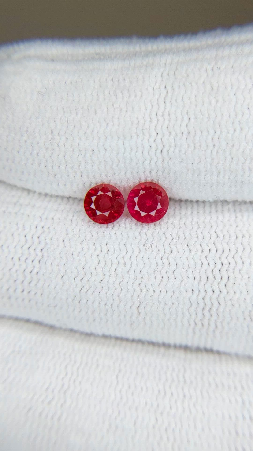 0.98 Ct.Tw.Total Carat Weight Ruby Pair from Burma (Myanmar) Size Video