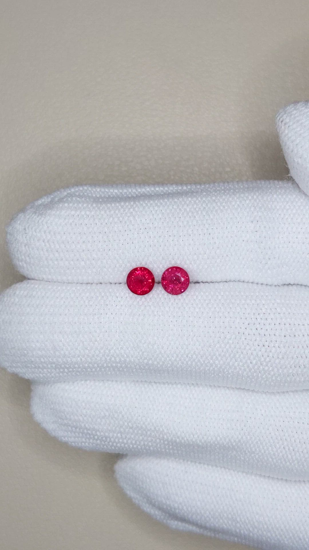1.01&nbsp;Ct.Tw.Total Carat Weight Pinkish Red Ruby Pair from Burma (Myanmar) Size Video