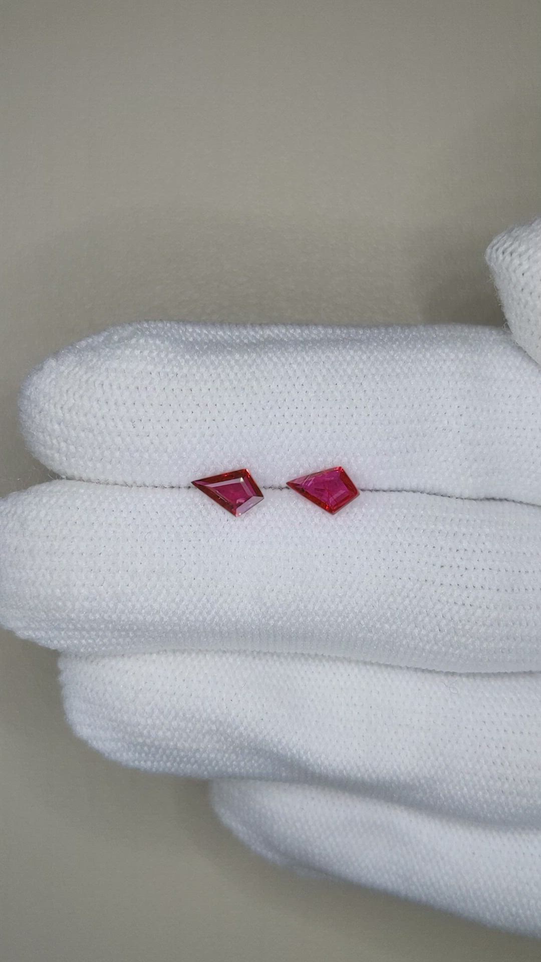 1.01&nbsp;Ct.Tw.Total Carat Weight Ruby Pair from Mozambique Size Video