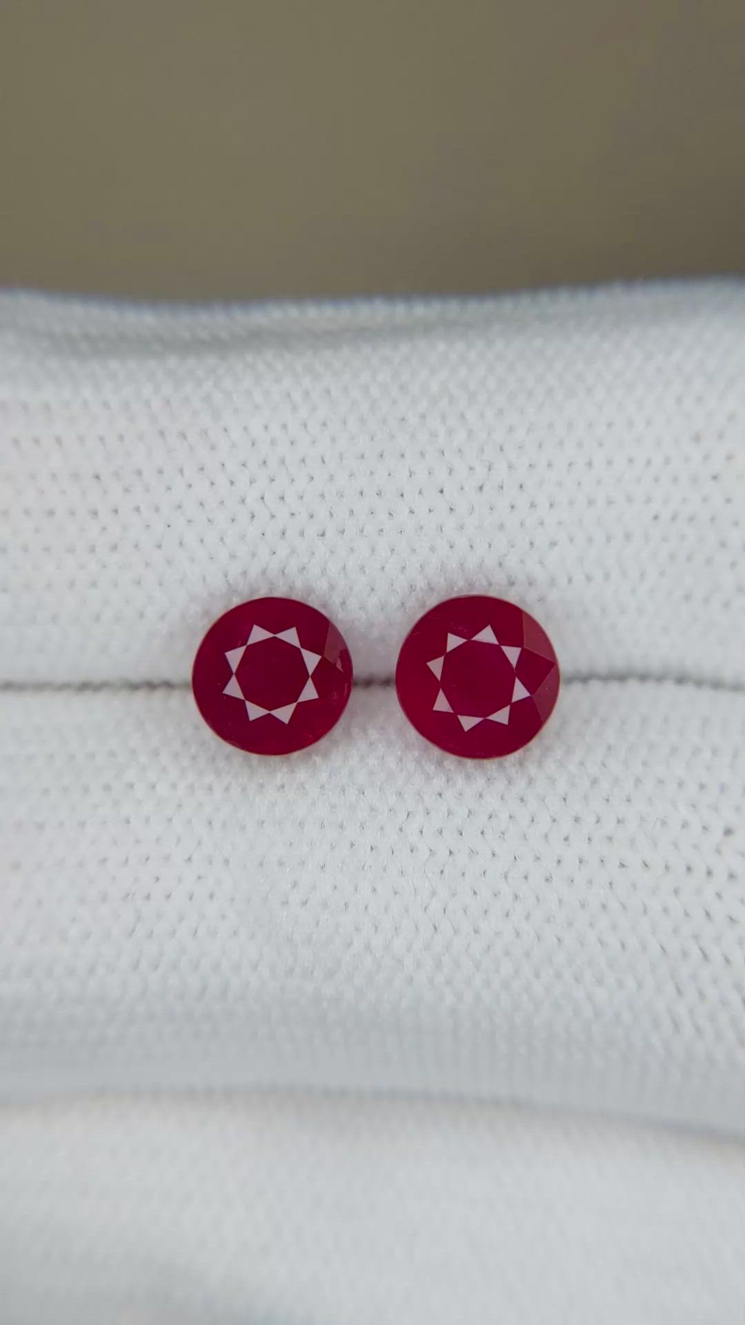 3.25&nbsp;Ct.Tw.Total Carat Weight Ruby Pair from Mozambique Size Video