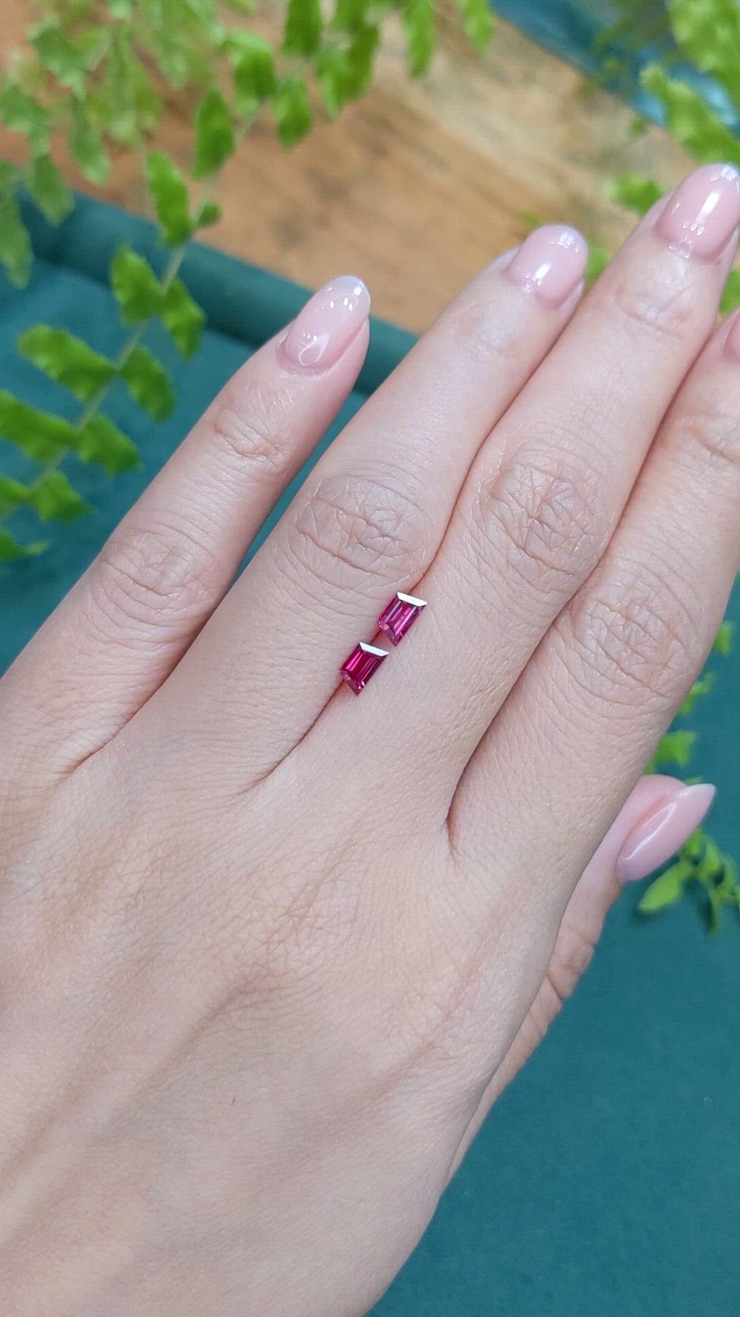 0.64&nbsp;Ct.Tw.Total Carat Weight Ruby Pair from Mozambique Size Video