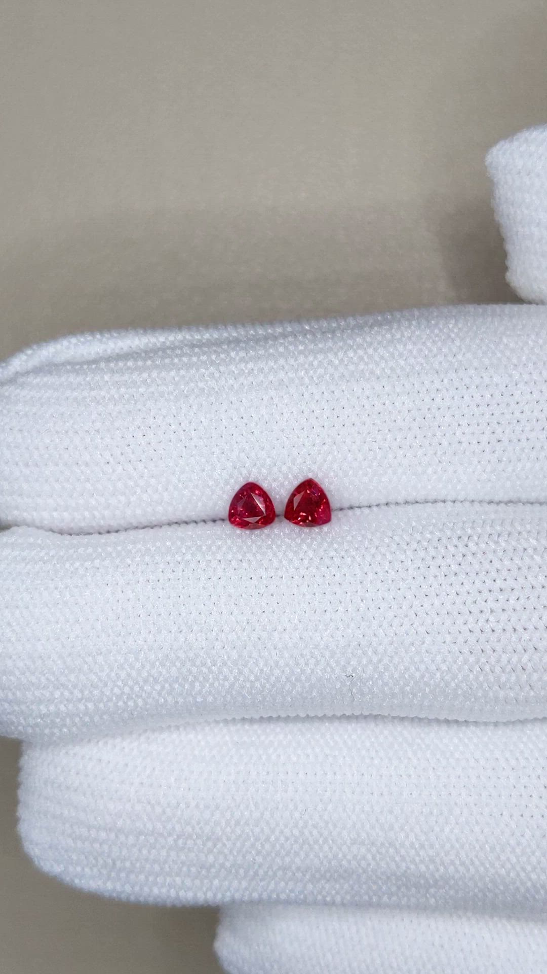 0.51&nbsp;Ct.Tw.Total Carat Weight Ruby Pair from Mozambique Size Video