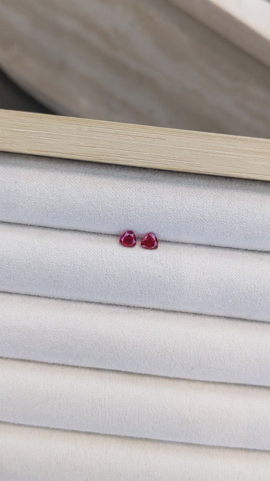 0.51&nbsp;Ct.Tw.Total Carat Weight Ruby Pair from Mozambique Size Video