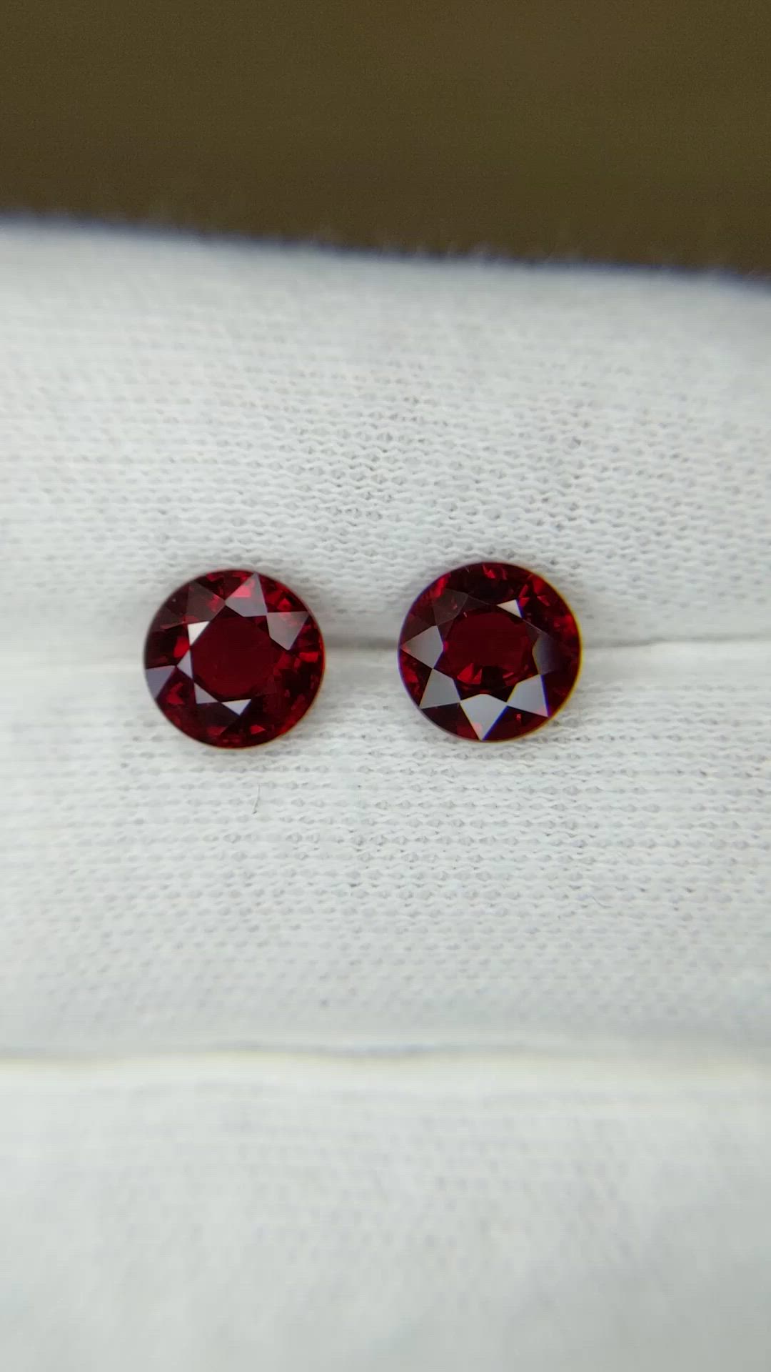 3.90 Ct.Tw.Total Carat Weight Ruby Pair from Madagascar Size Video