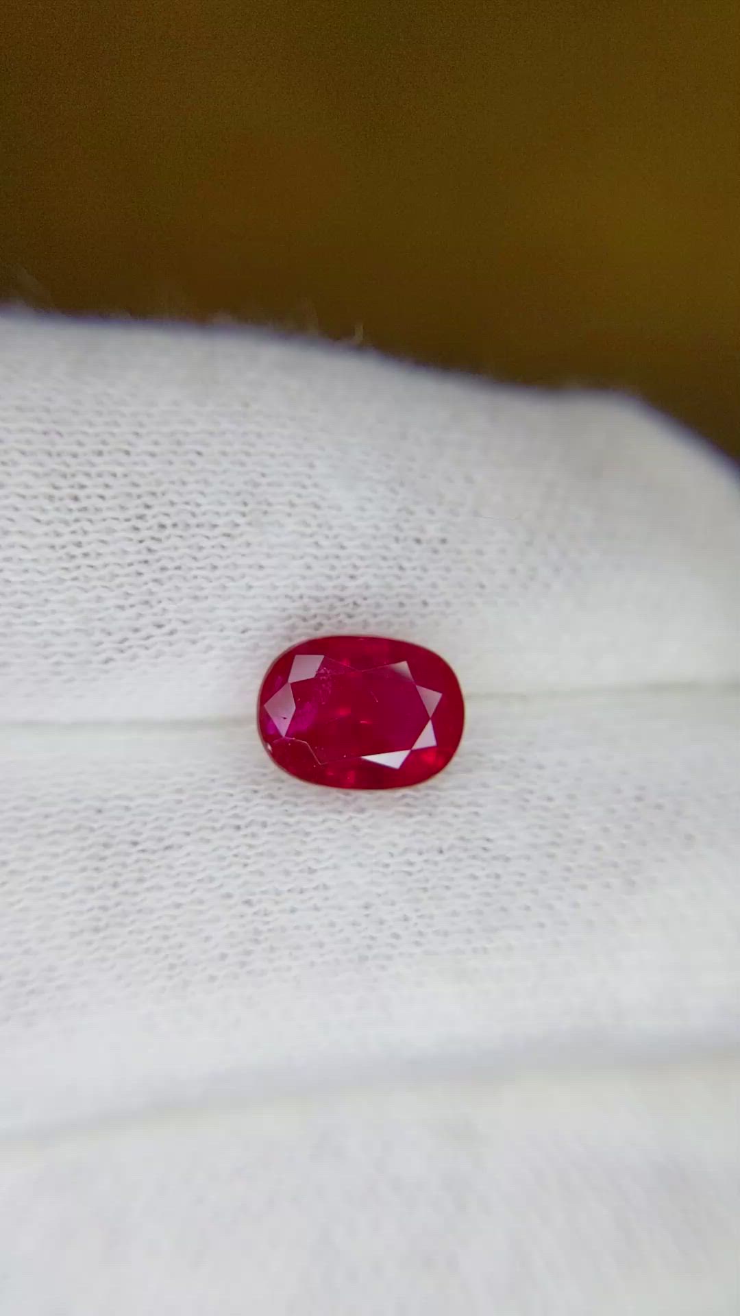 2.00 Ct. Ruby from Ceylon (Sri Lanka) Size Video