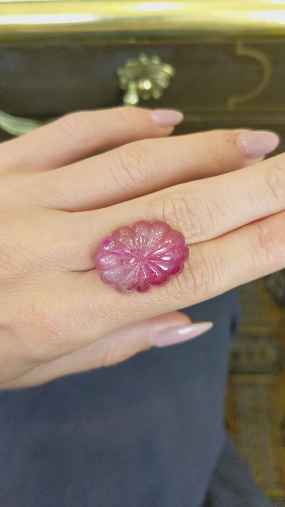 32.97 Ct. Ruby from Mozambique Size Video