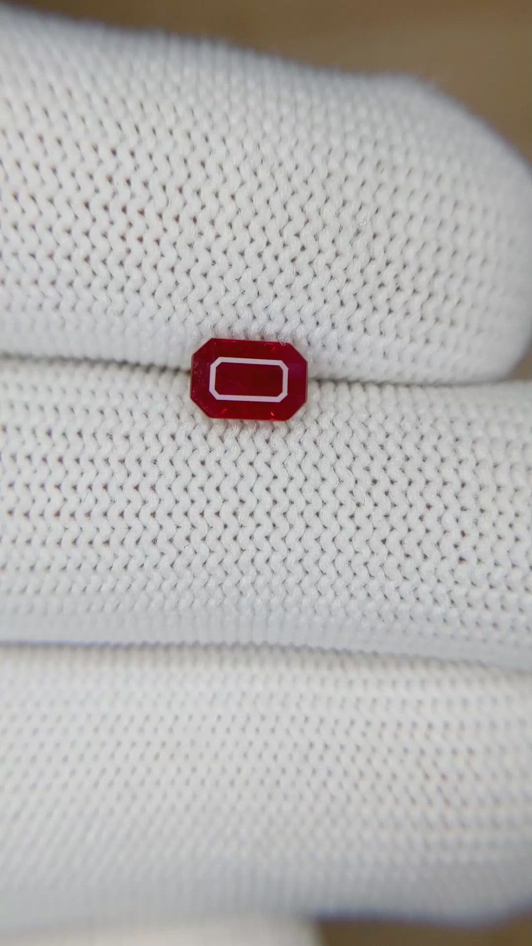 0.93 Ct. Ruby from Mozambique Size Video