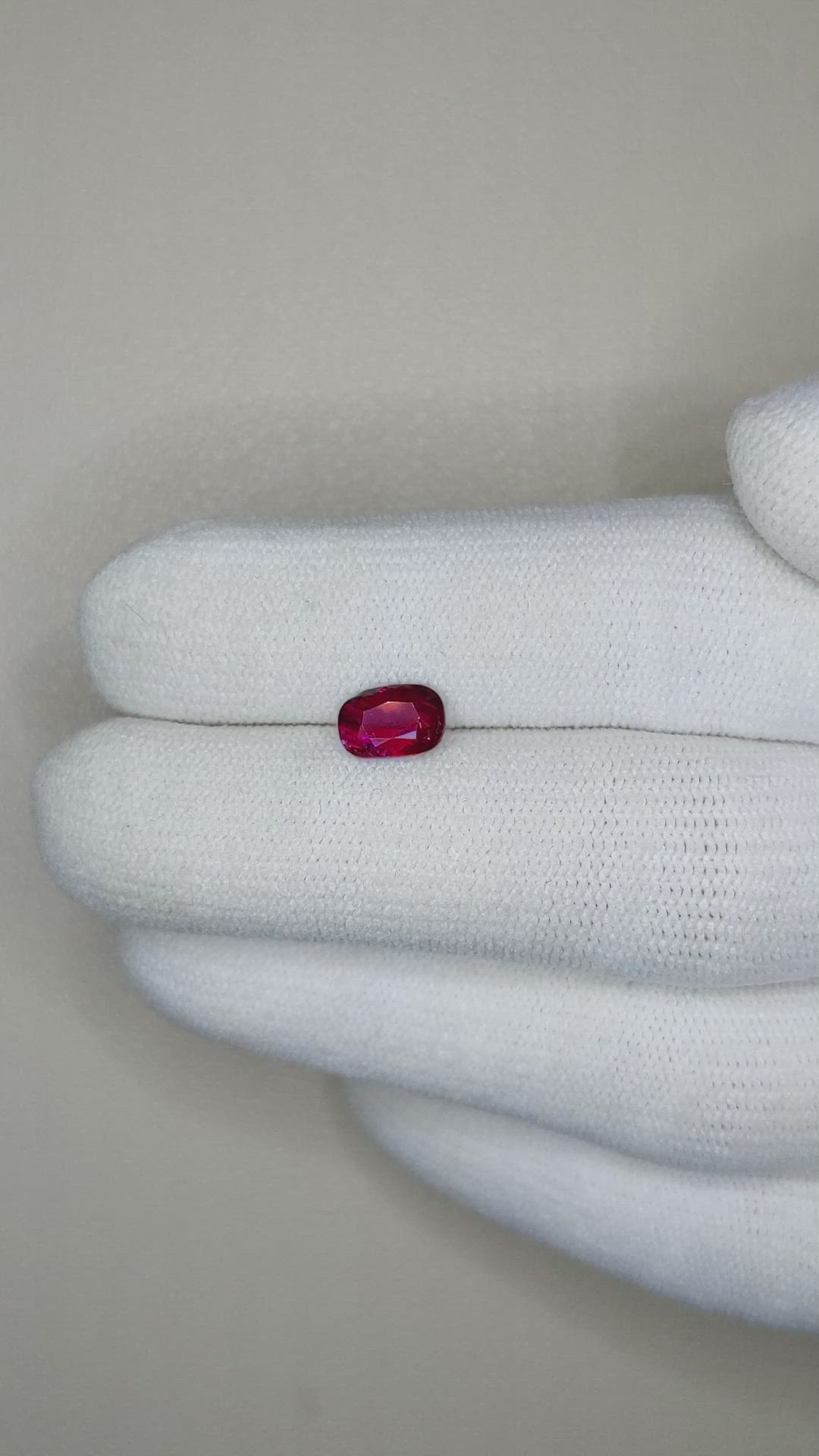 1.05 Ct. Ruby from Burma (Myanmar) Size Video