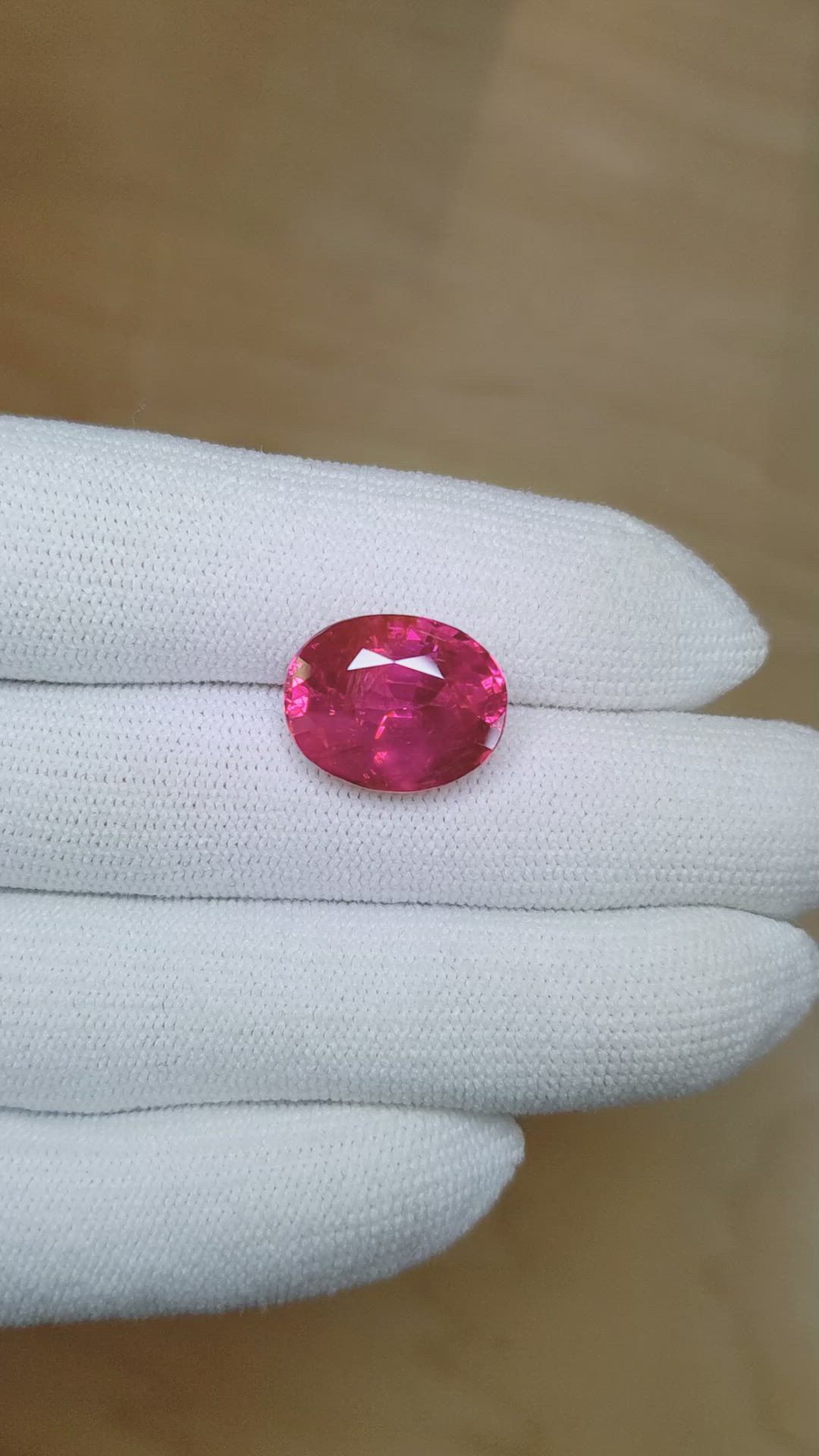 12.46 Ct. Ruby from Burma (Myanmar) Size Video