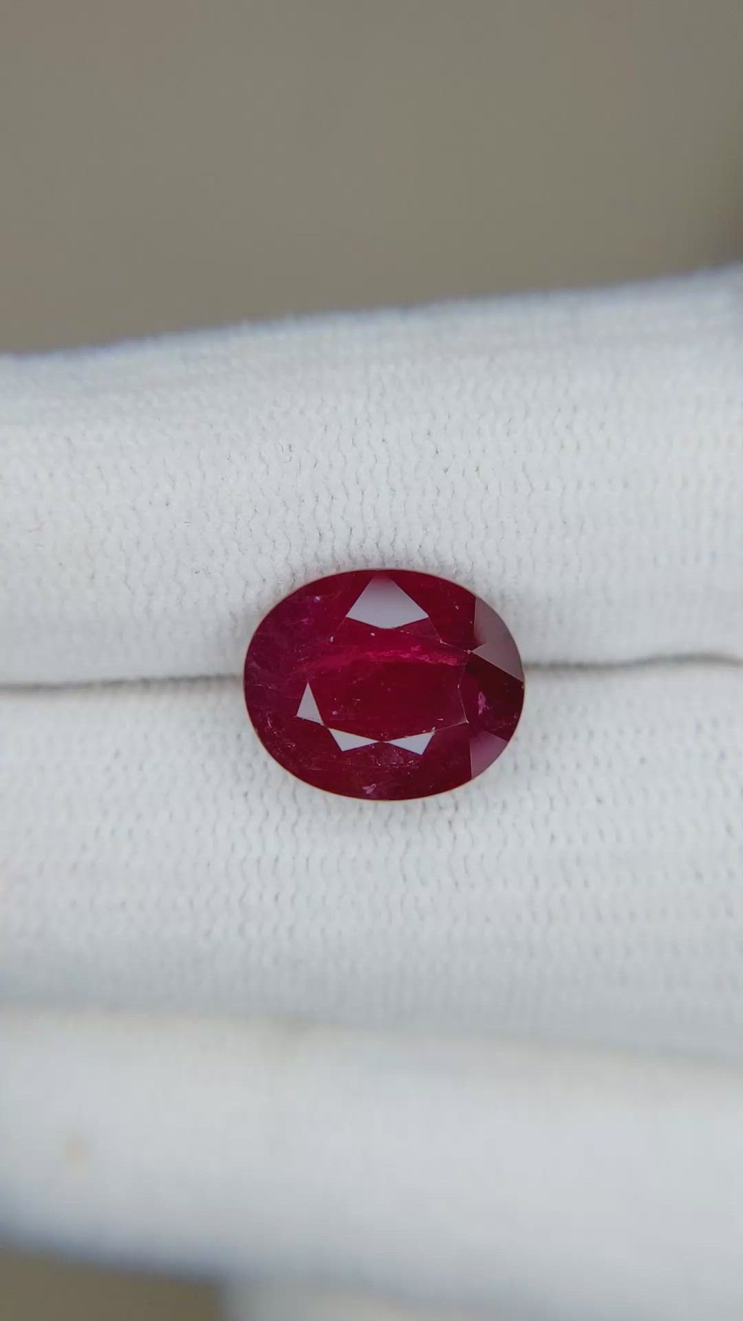 4.53 Ct. Ruby from Mozambique Size Video