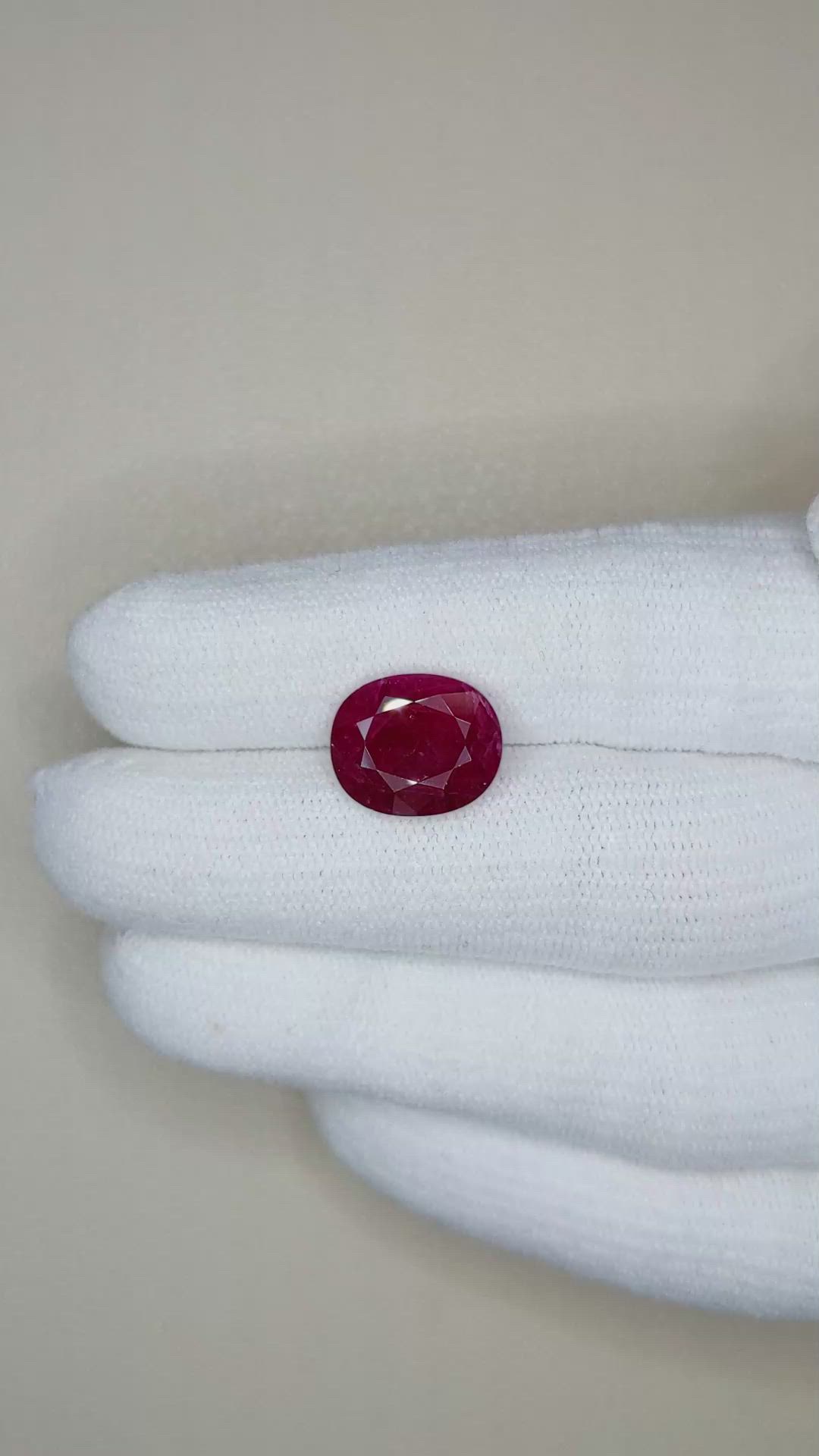 5.61 Ct. Ruby from Mozambique Size Video