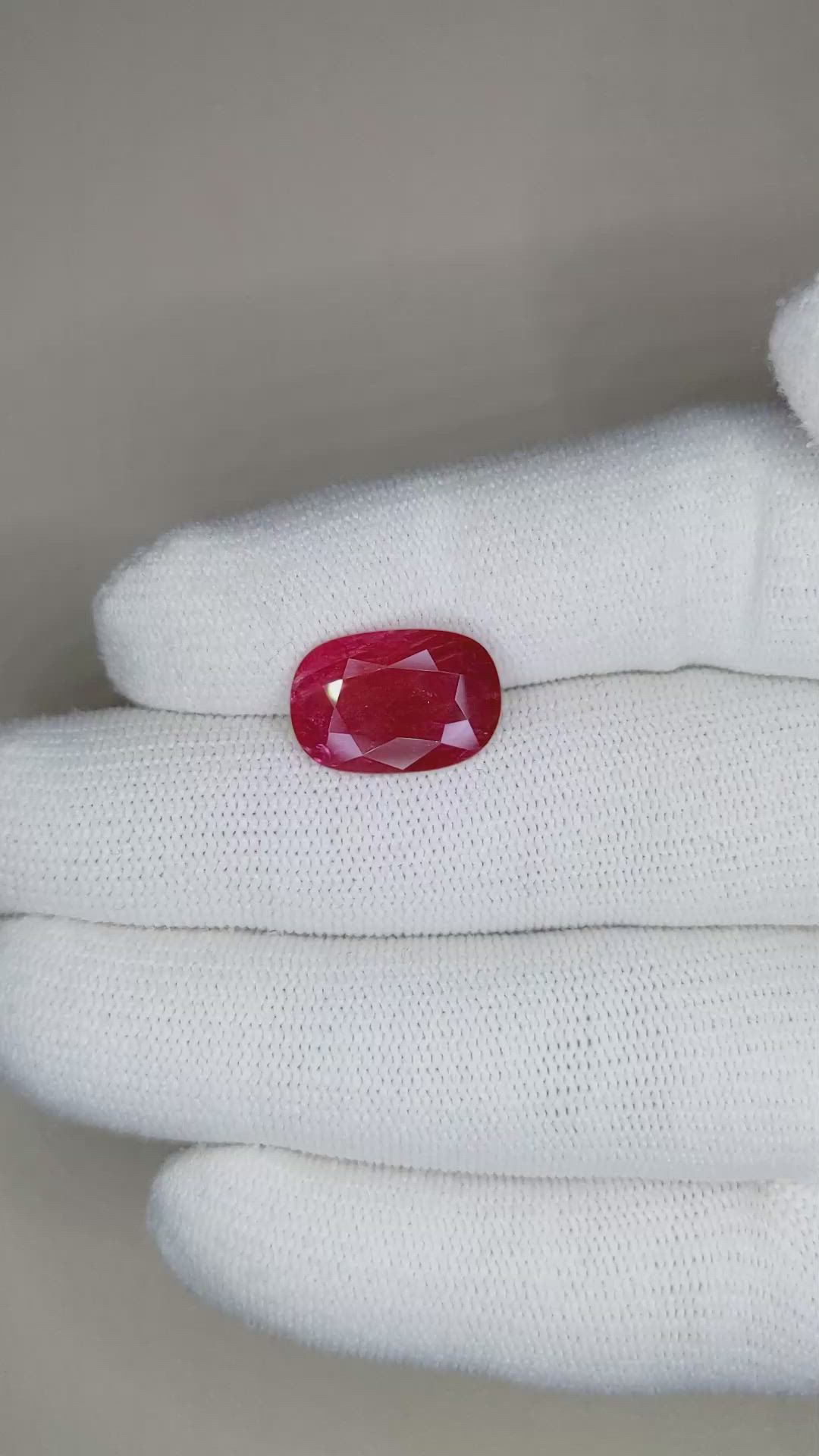 4.88 Ct. Ruby from Mozambique Size Video