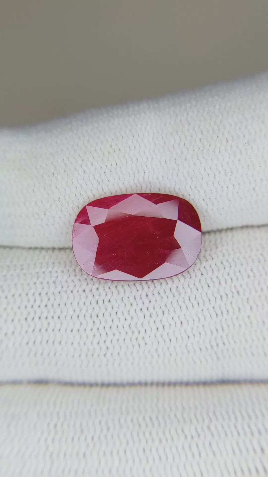 4.88 Ct. Ruby from Mozambique Size Video